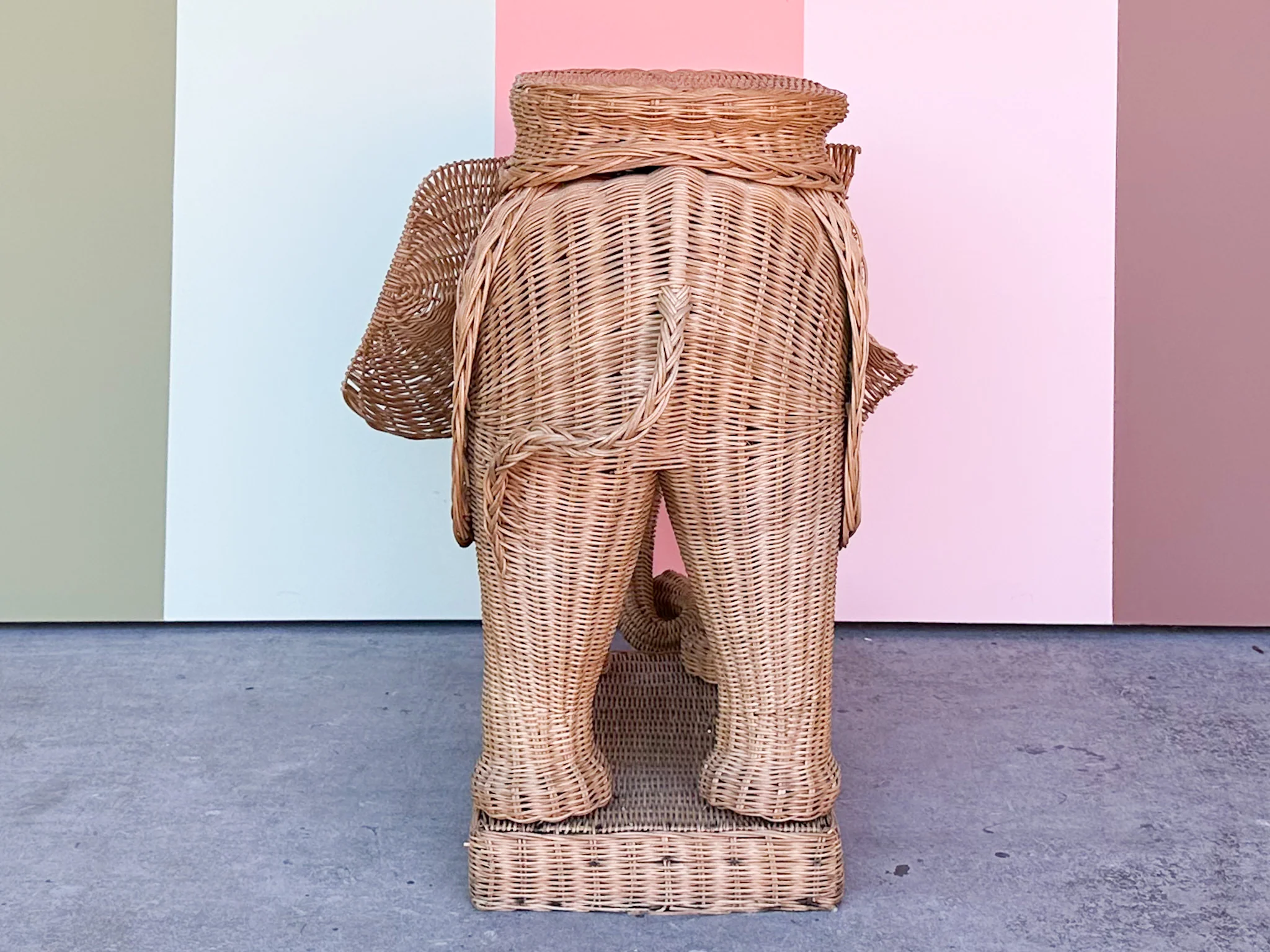 Large Wicker Elephant Garden Seat - Image 13