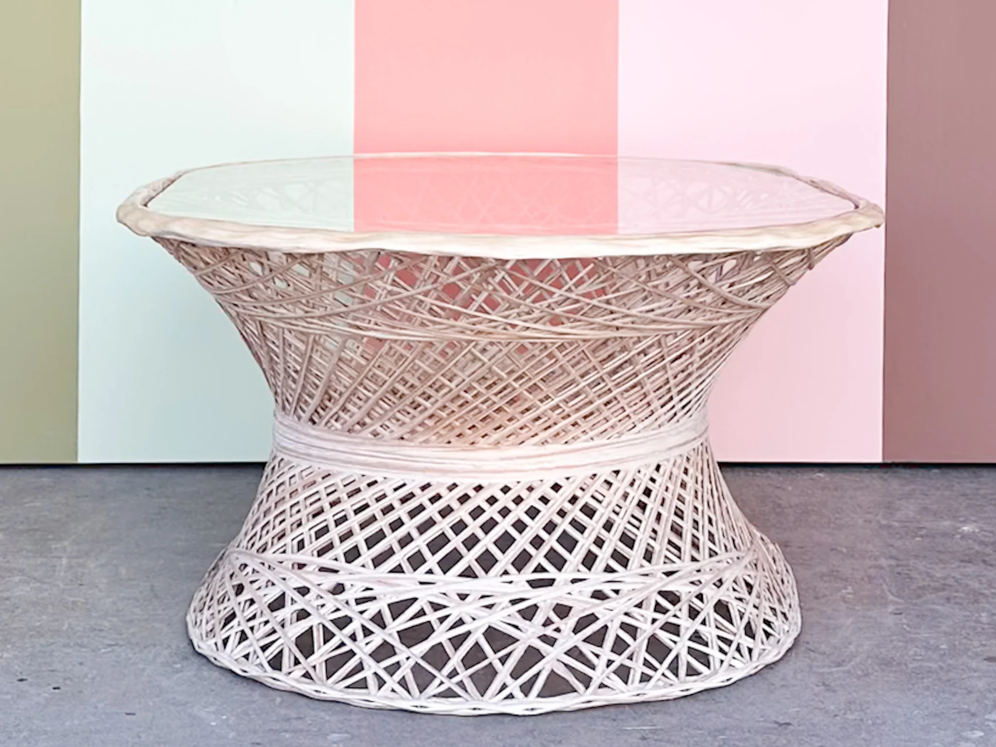 Marbled Pink Webspun Coffee Table - Image 4