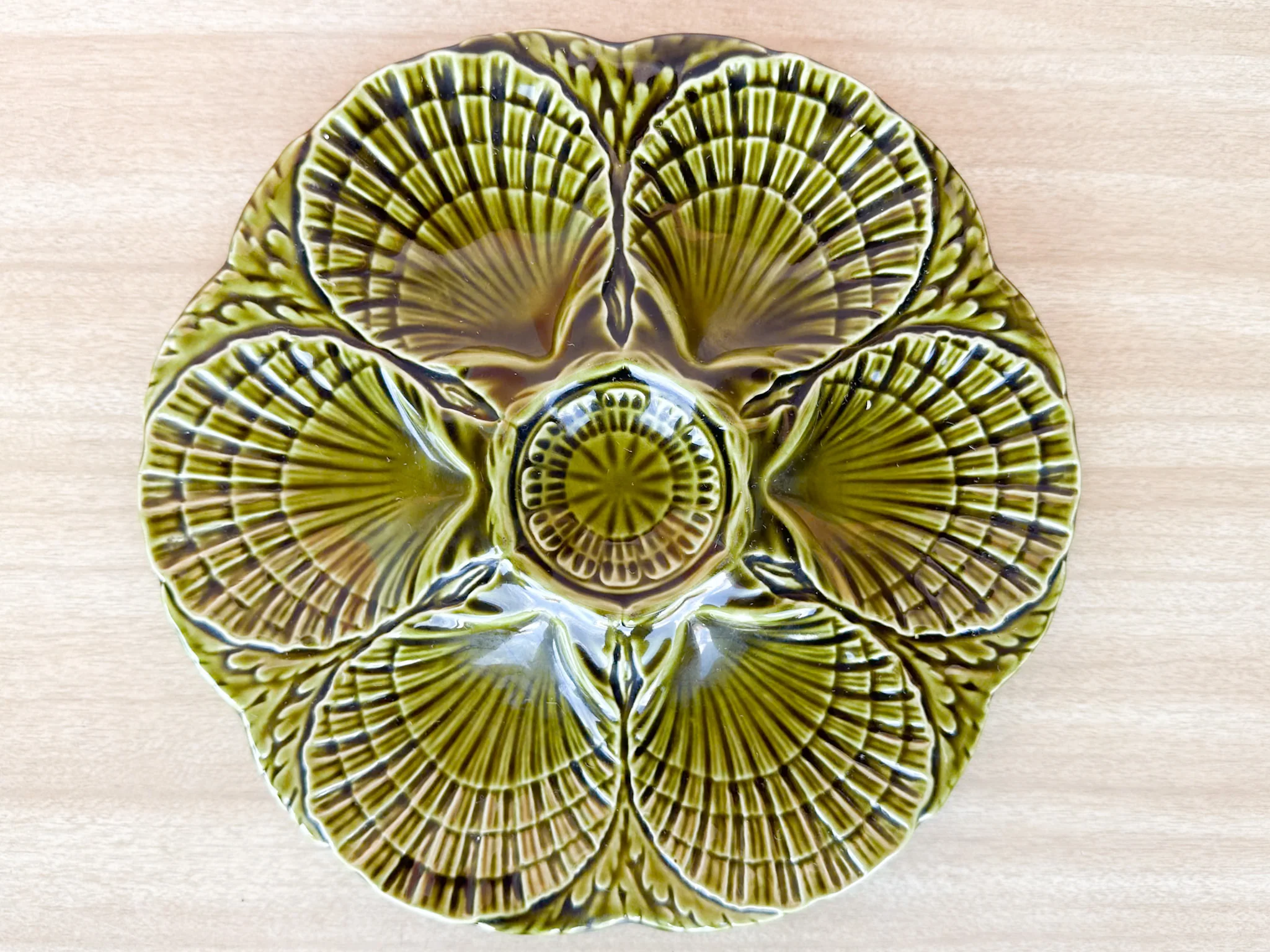 Grass Green French Oyster Plate - Image 3