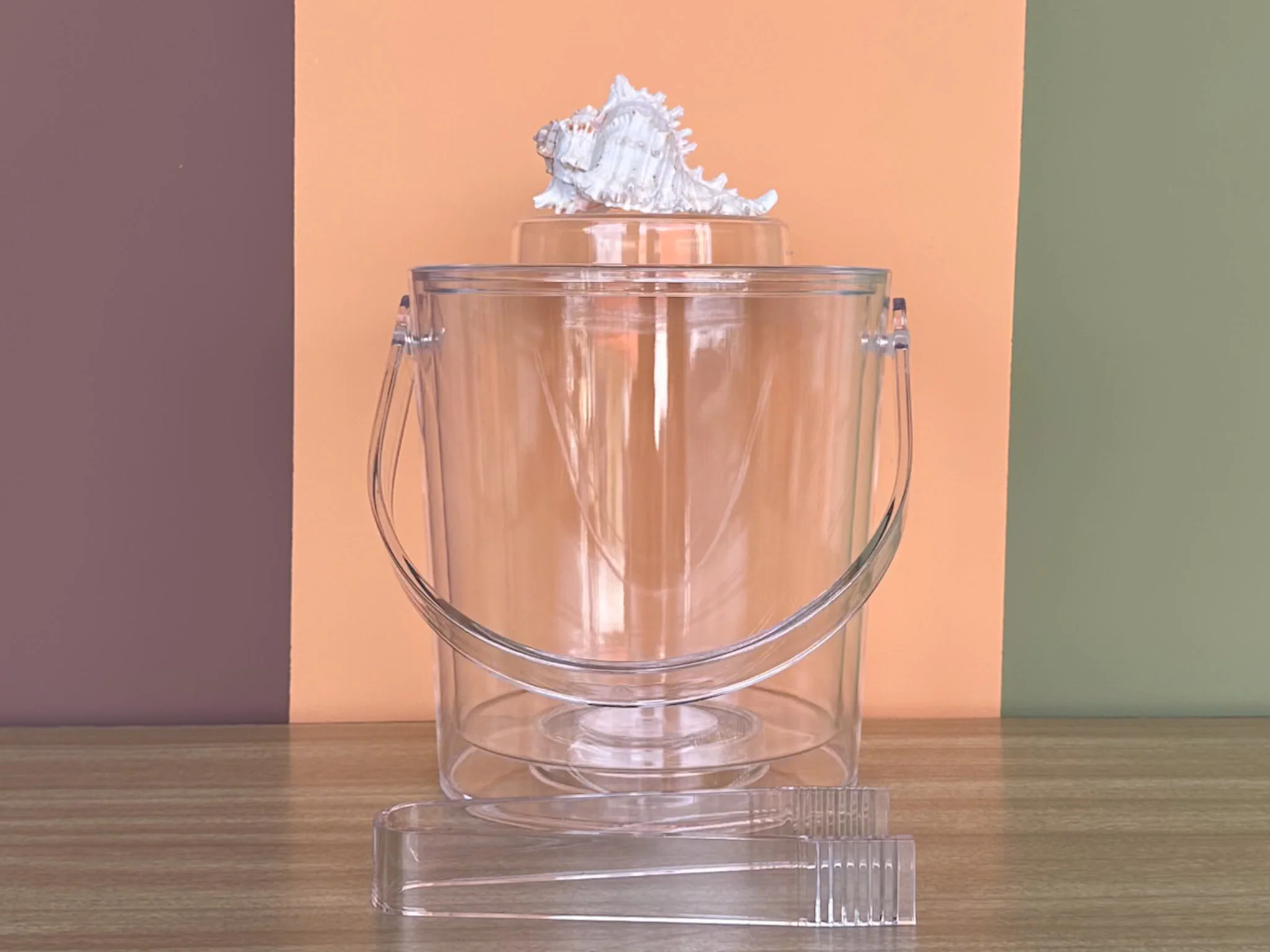 Murex Shell Lucite Ice Bucket - Image 3