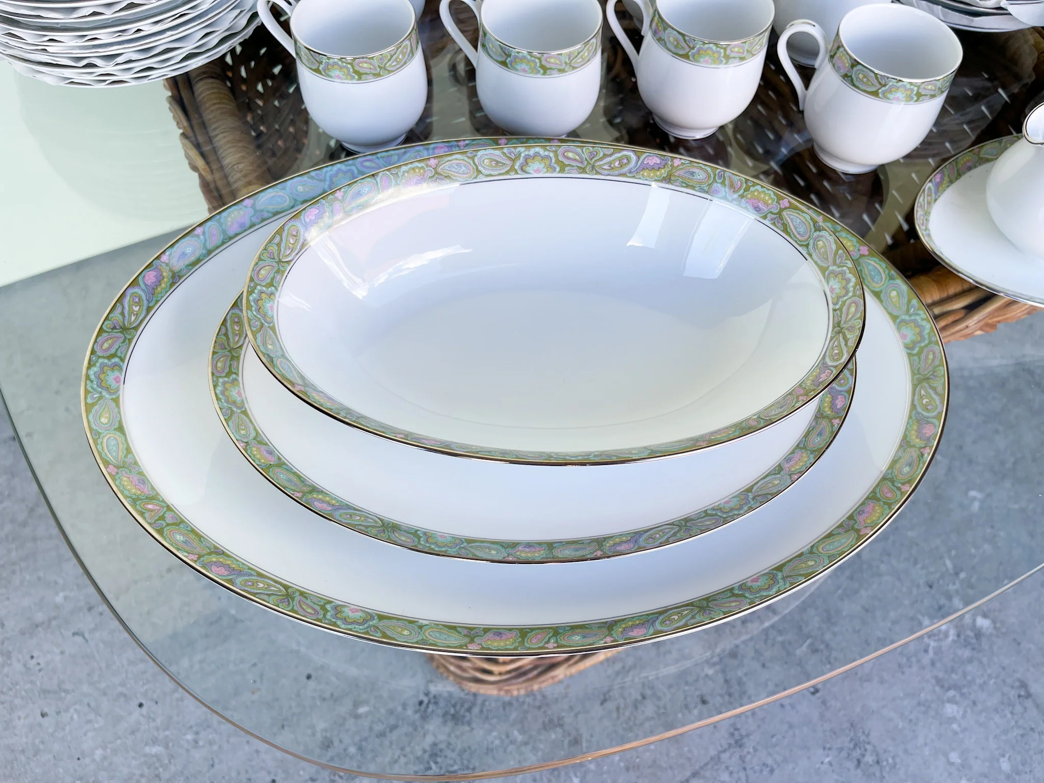 Ninety One Piece Sango Persian Garden China Set - Image 5