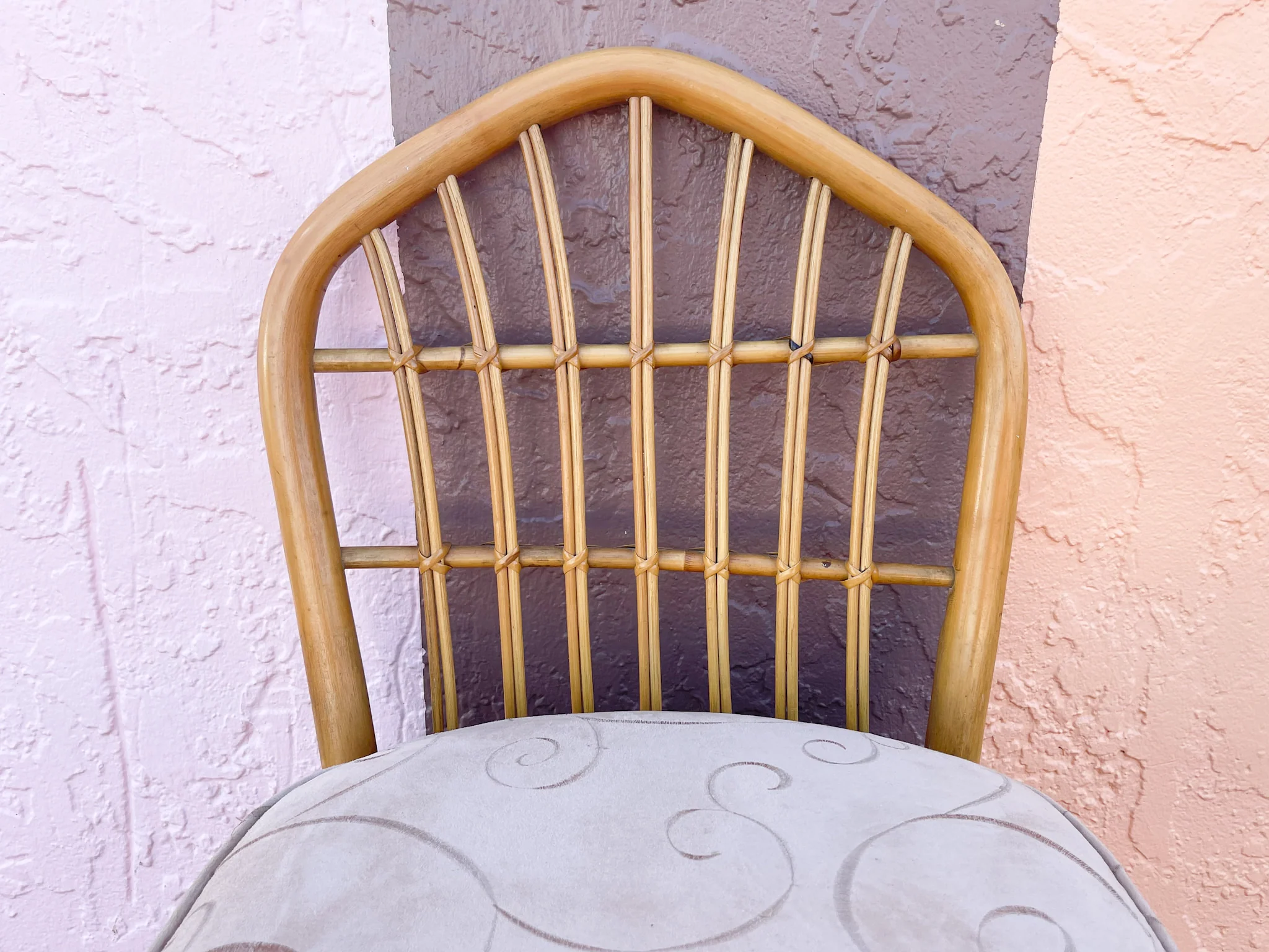Old Florida Rattan Dining Set - Image 8