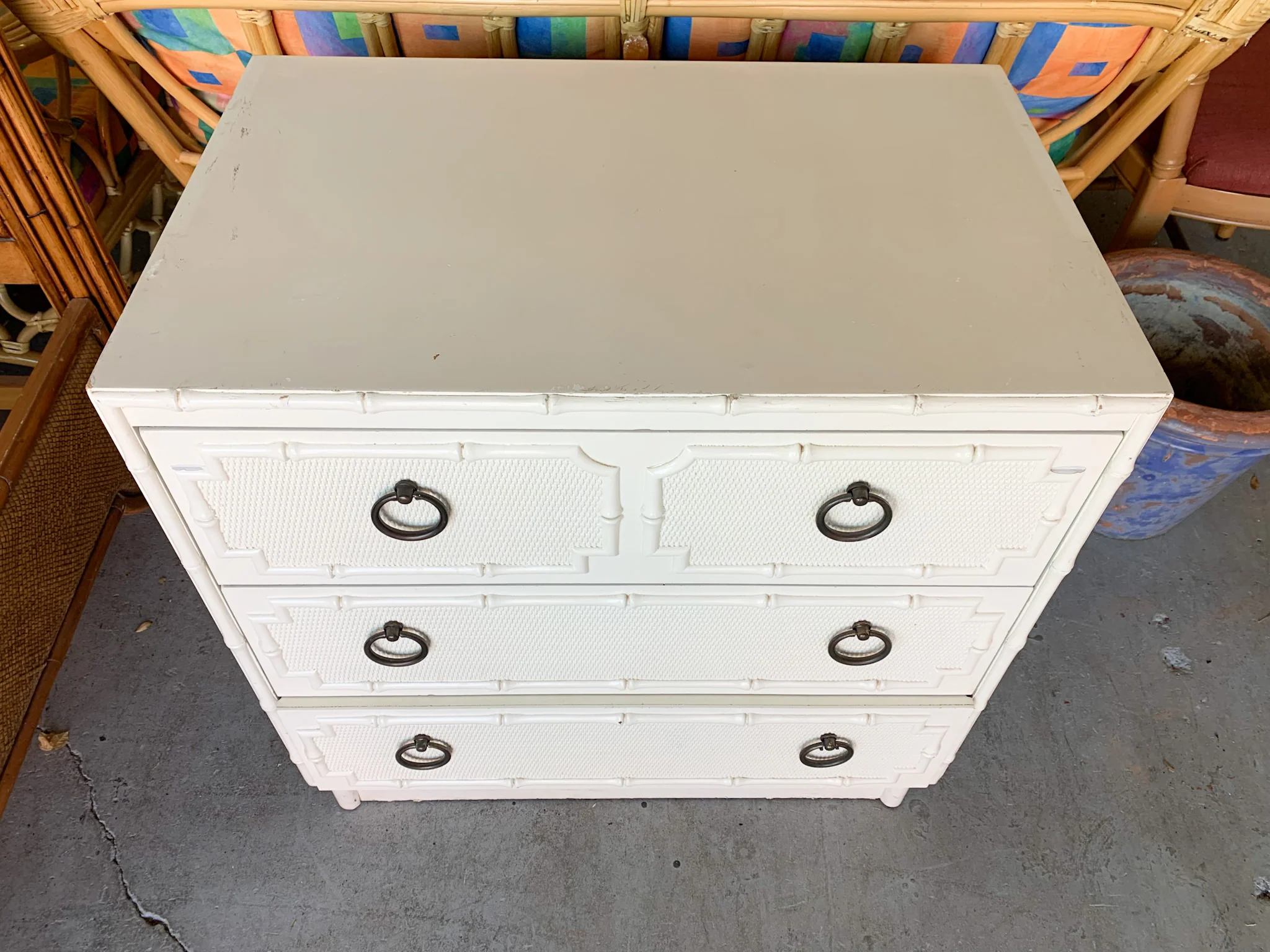 Oversized Omega Chest - Image 2