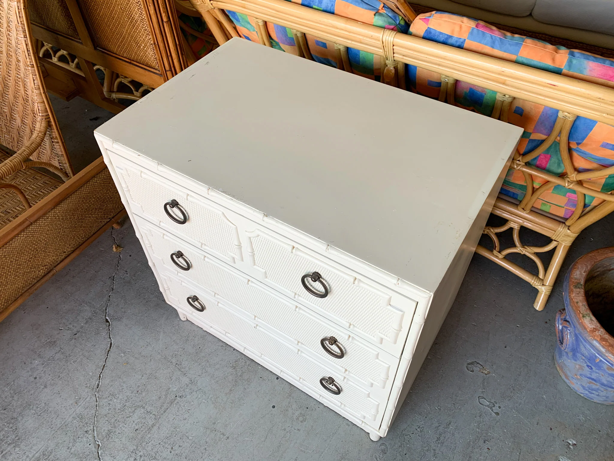 Oversized Omega Chest - Image 4