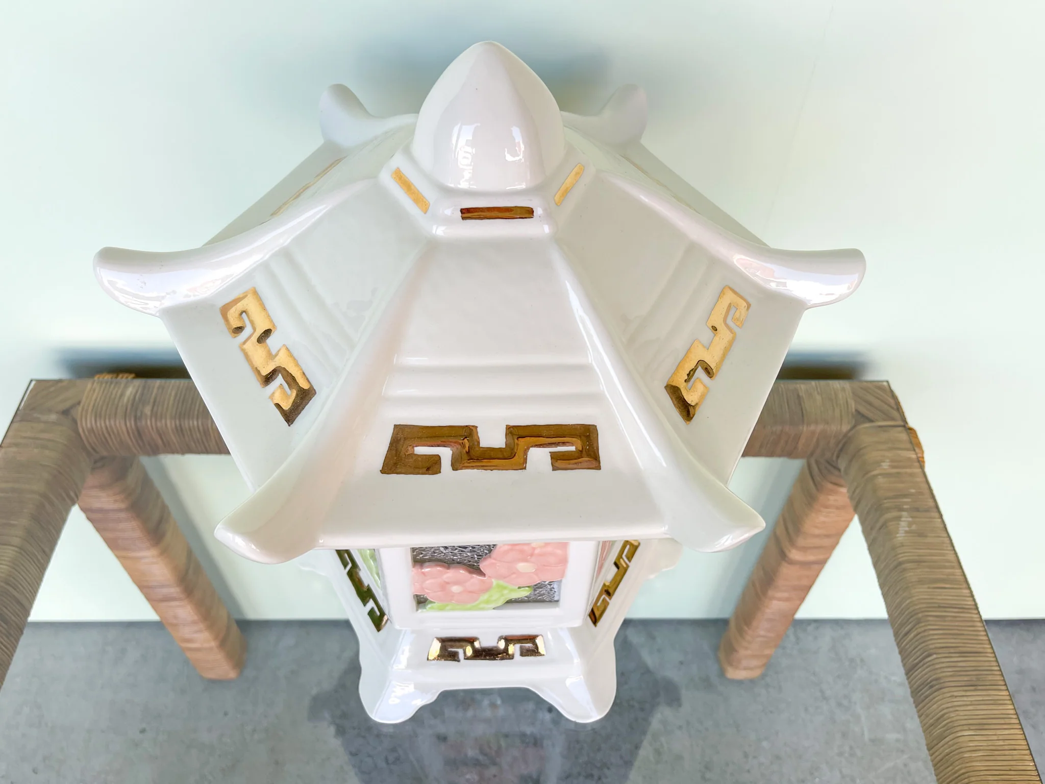 Pagoda Lamp - Image 3