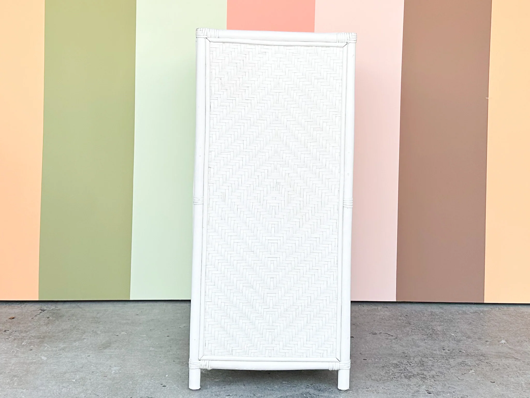 Painted Chippendale Rattan Cabinet - Image 3