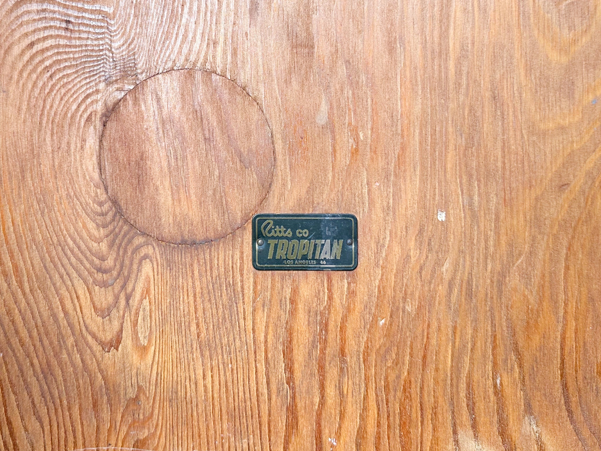 Pair of 1950s Island Style Nesting Tables - Image 8