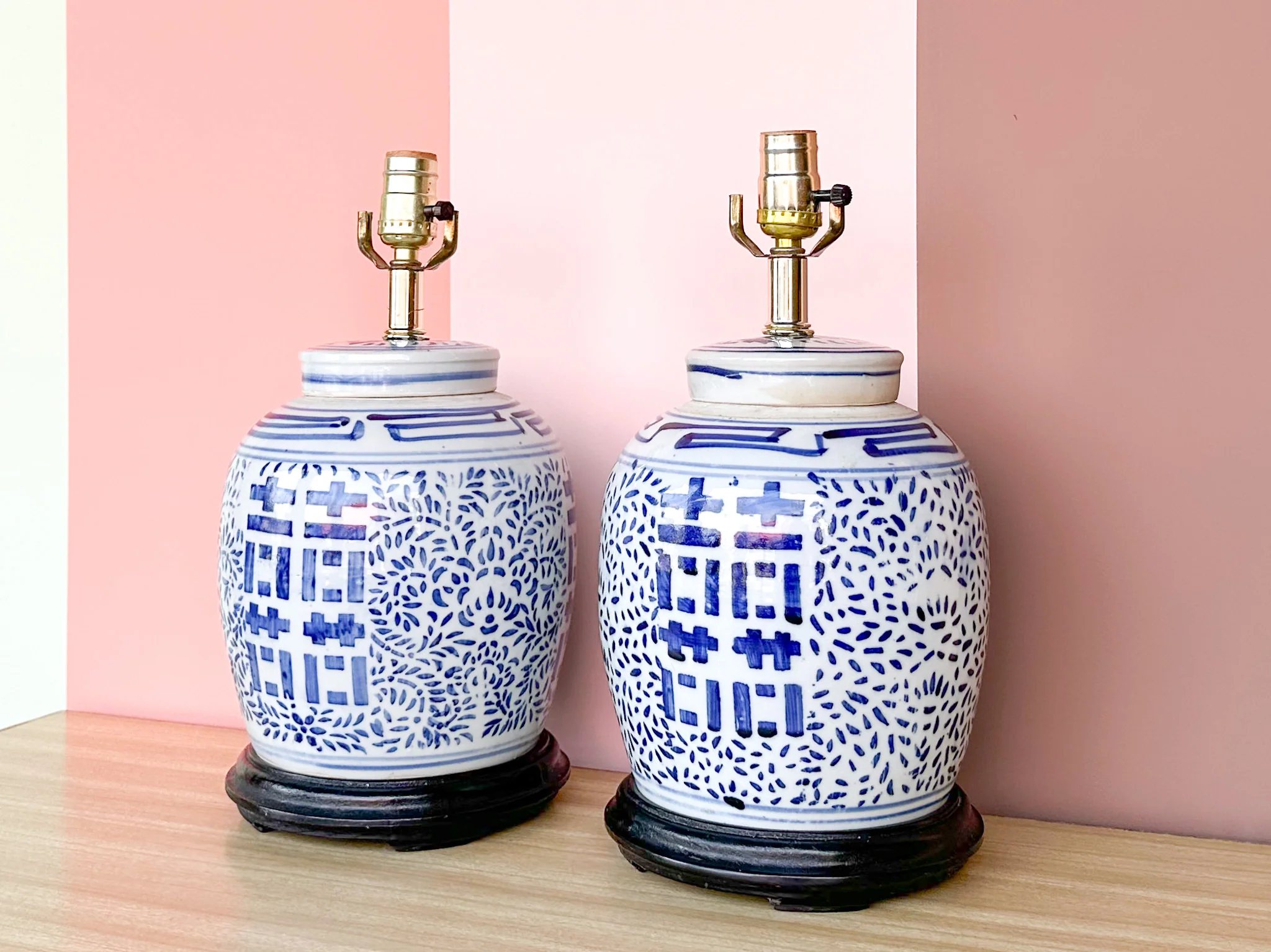 Pair of Blue and White Ginger Jar Lamps - Image 3