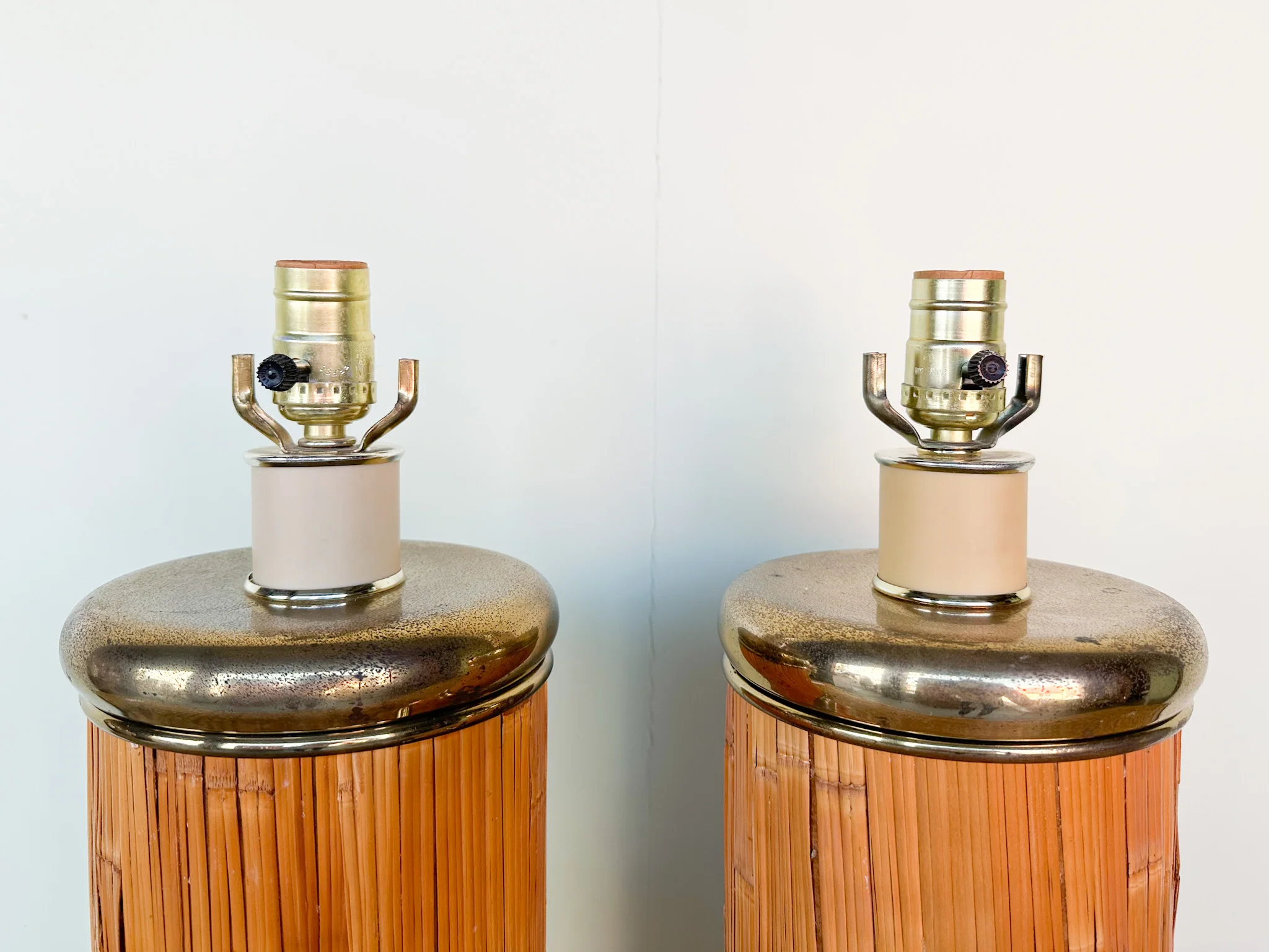 Pair of Coastal Chic Rattan Lamps - Image 2