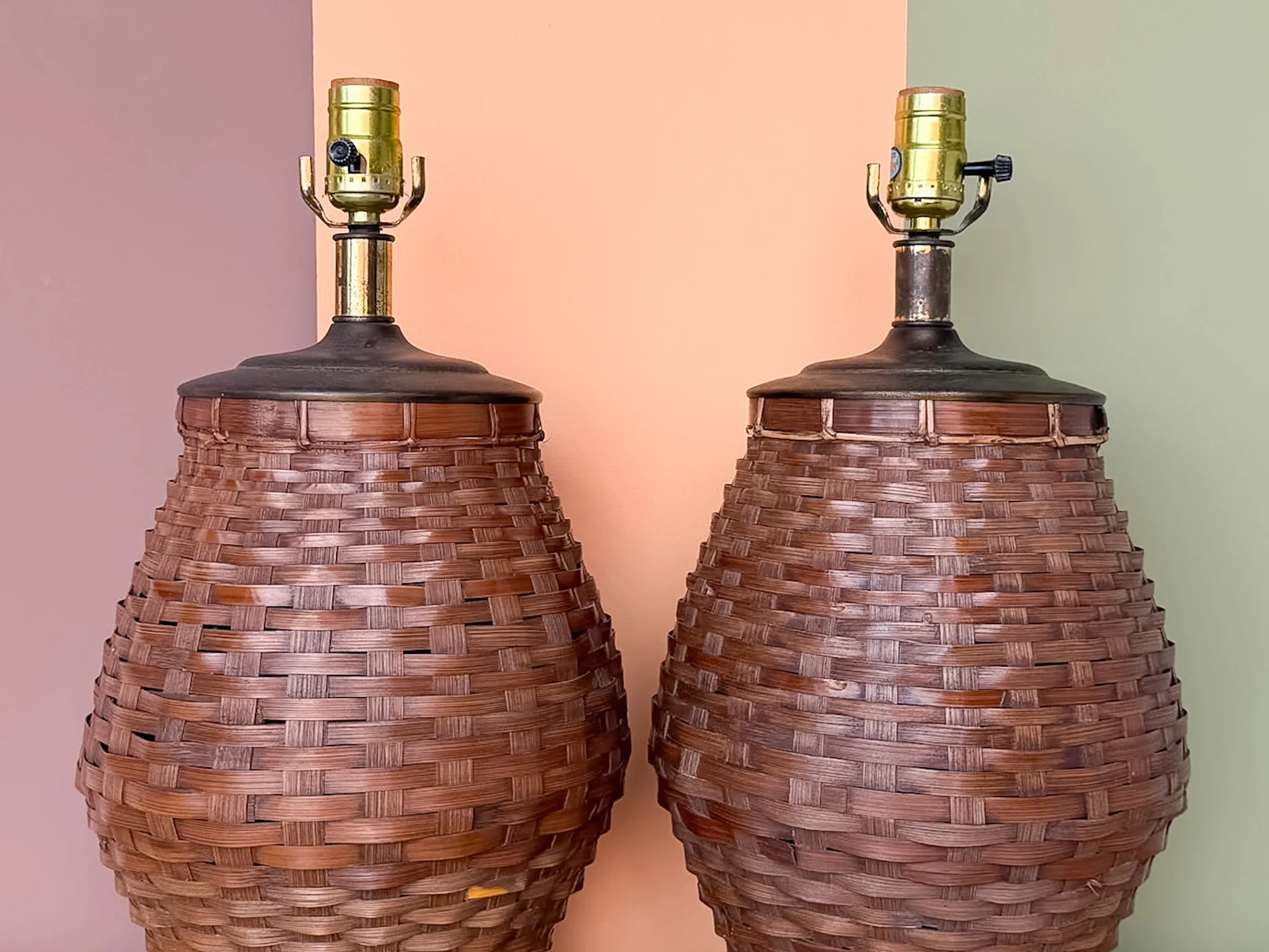 Pair of Cute Rattan Basket Lamps - Image 4