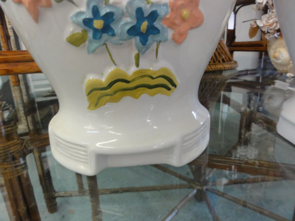 Pair of Flower Pagoda Lamps - Image 4