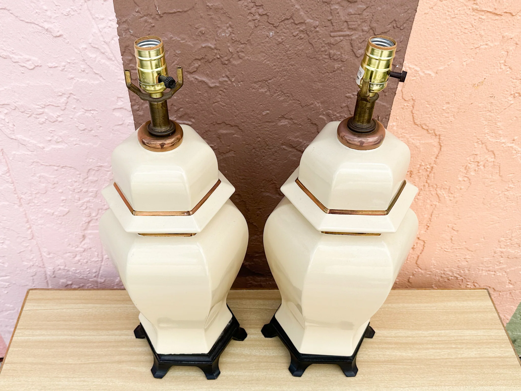 Pair of Gold Trimmed Ginger Jar Lamps - Image 8