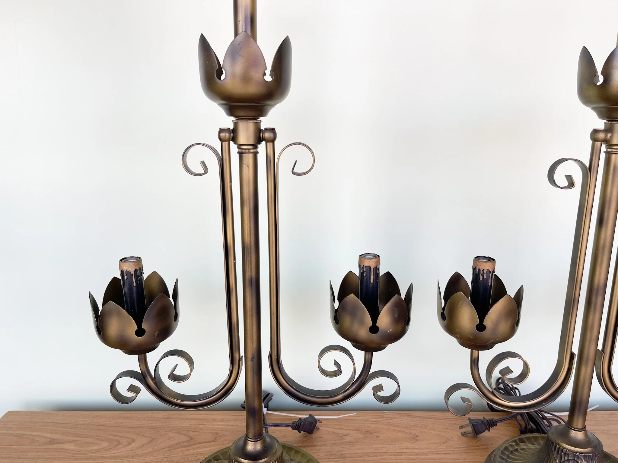 Pair of Metal Tulip Lamps - Image 3