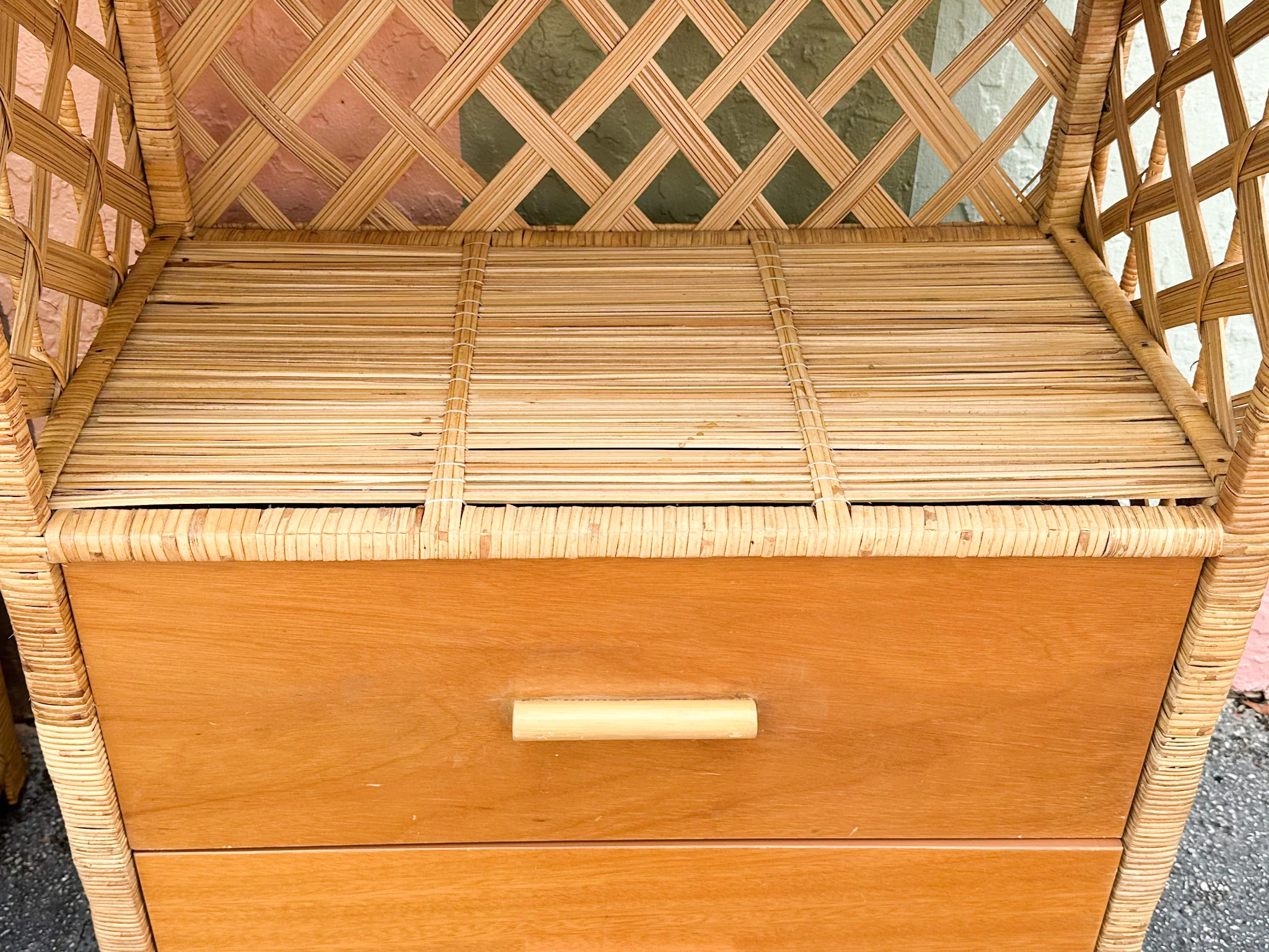 Pair of Old Florida Rattan Lattice Etageres - Image 7