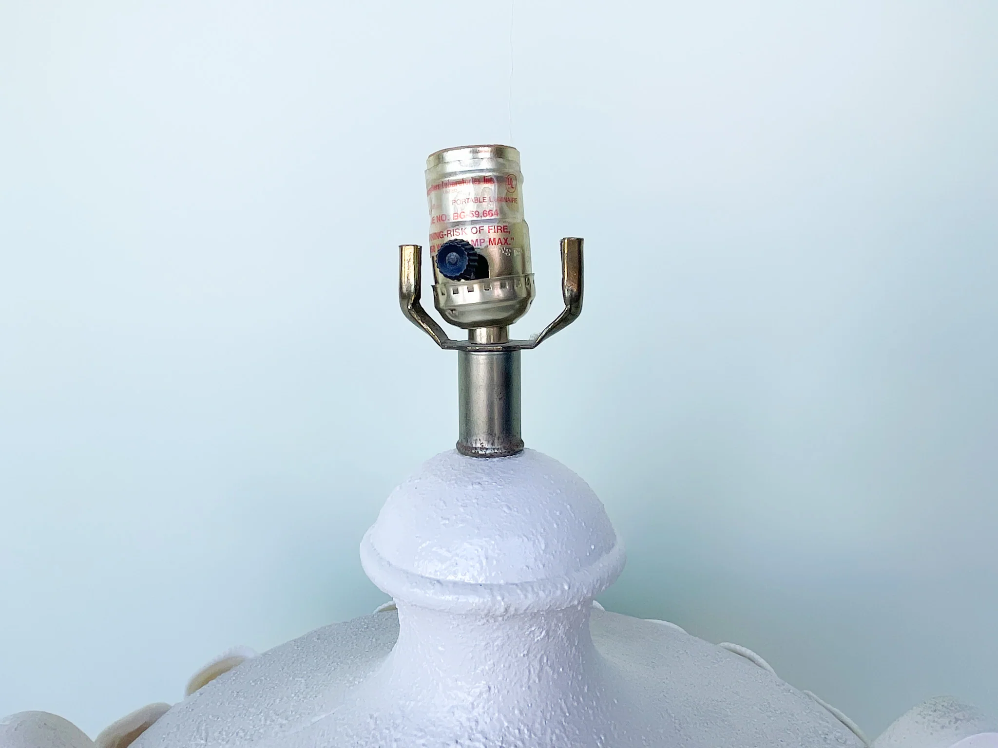 Plaster Shell Urn Lamp - Image 2