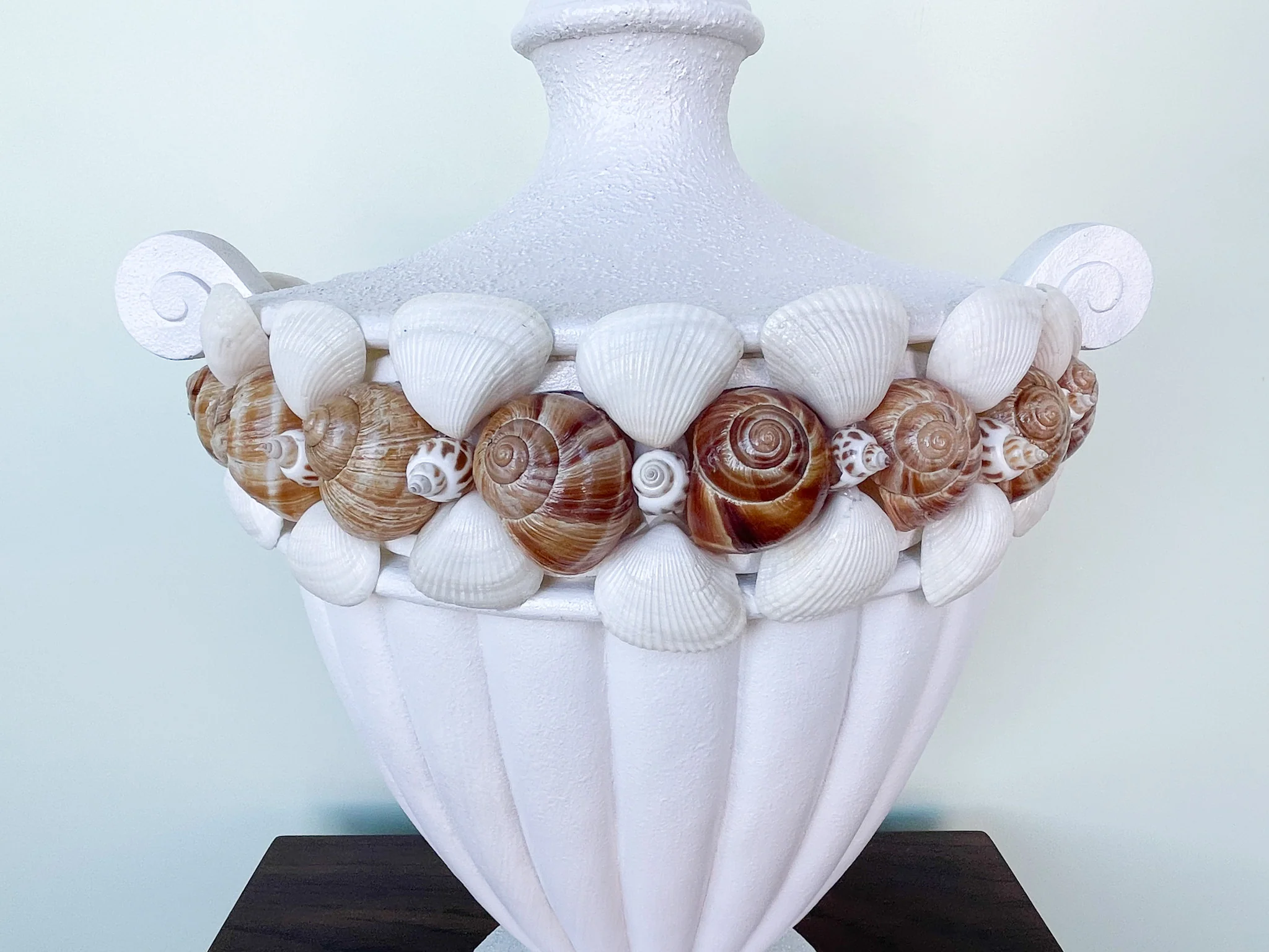Plaster Shell Urn Lamp - Image 3