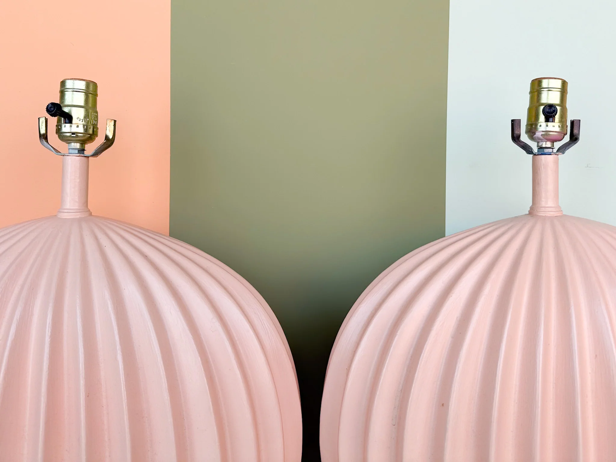 Pair of Peach Chic Plaster Lamps - Image 3