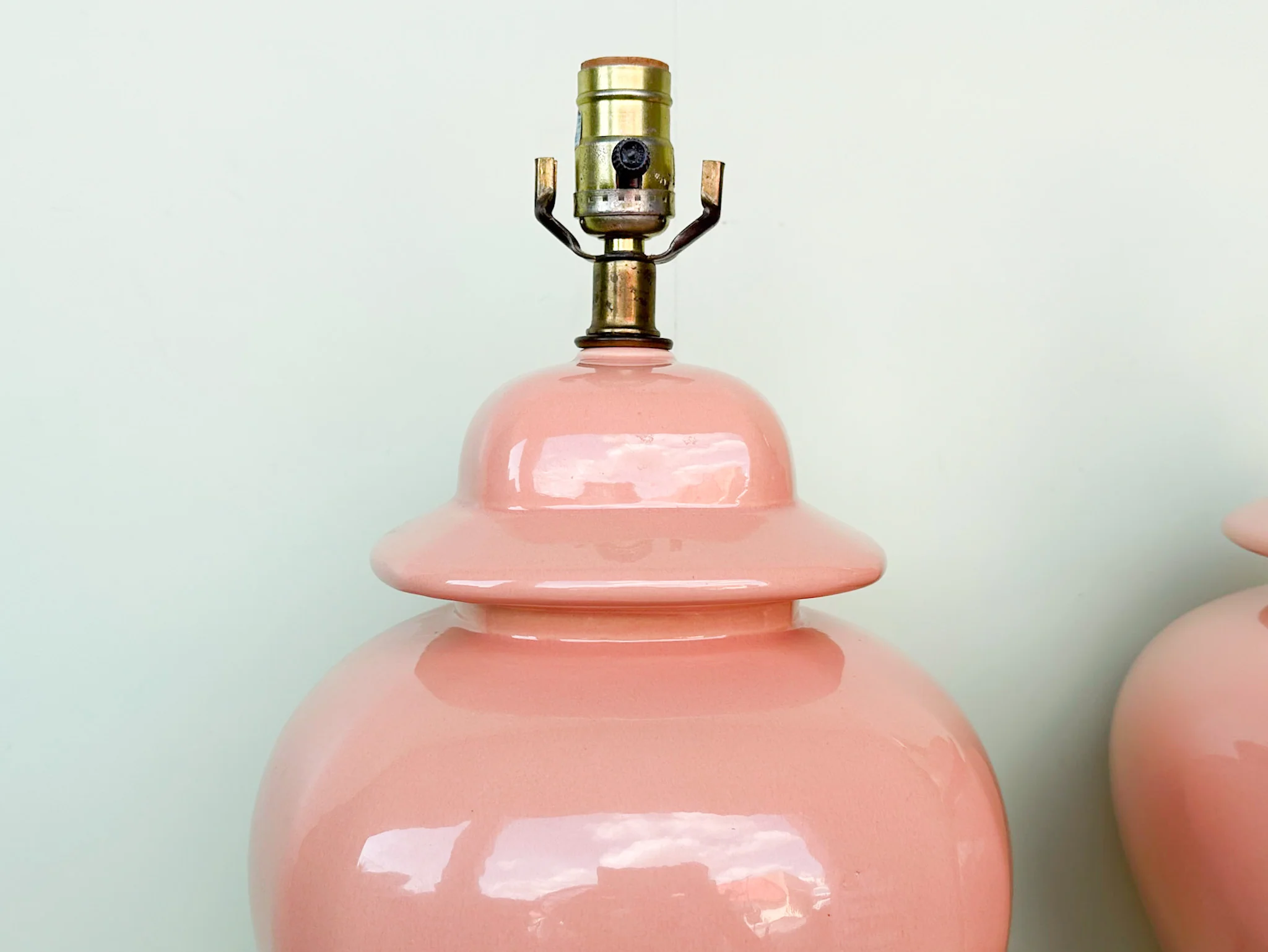 Pair of Pink Chic Ginger Jar Lamps - Image 2