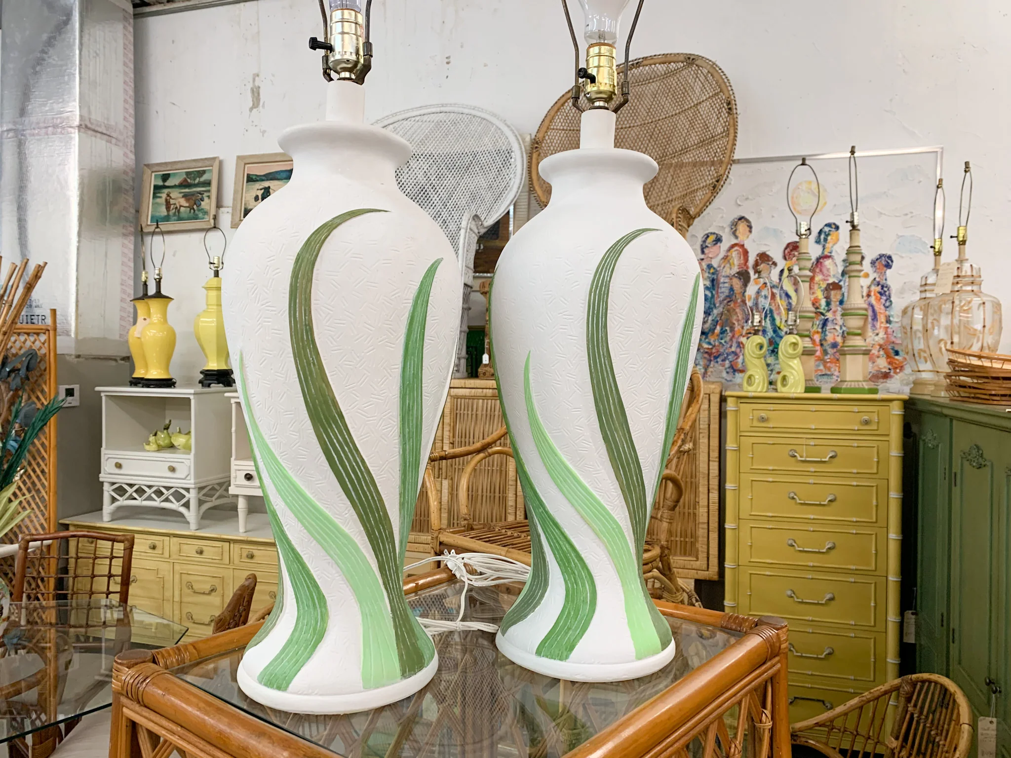 Pair of Plaster Palm Frond Lamps - Image 4
