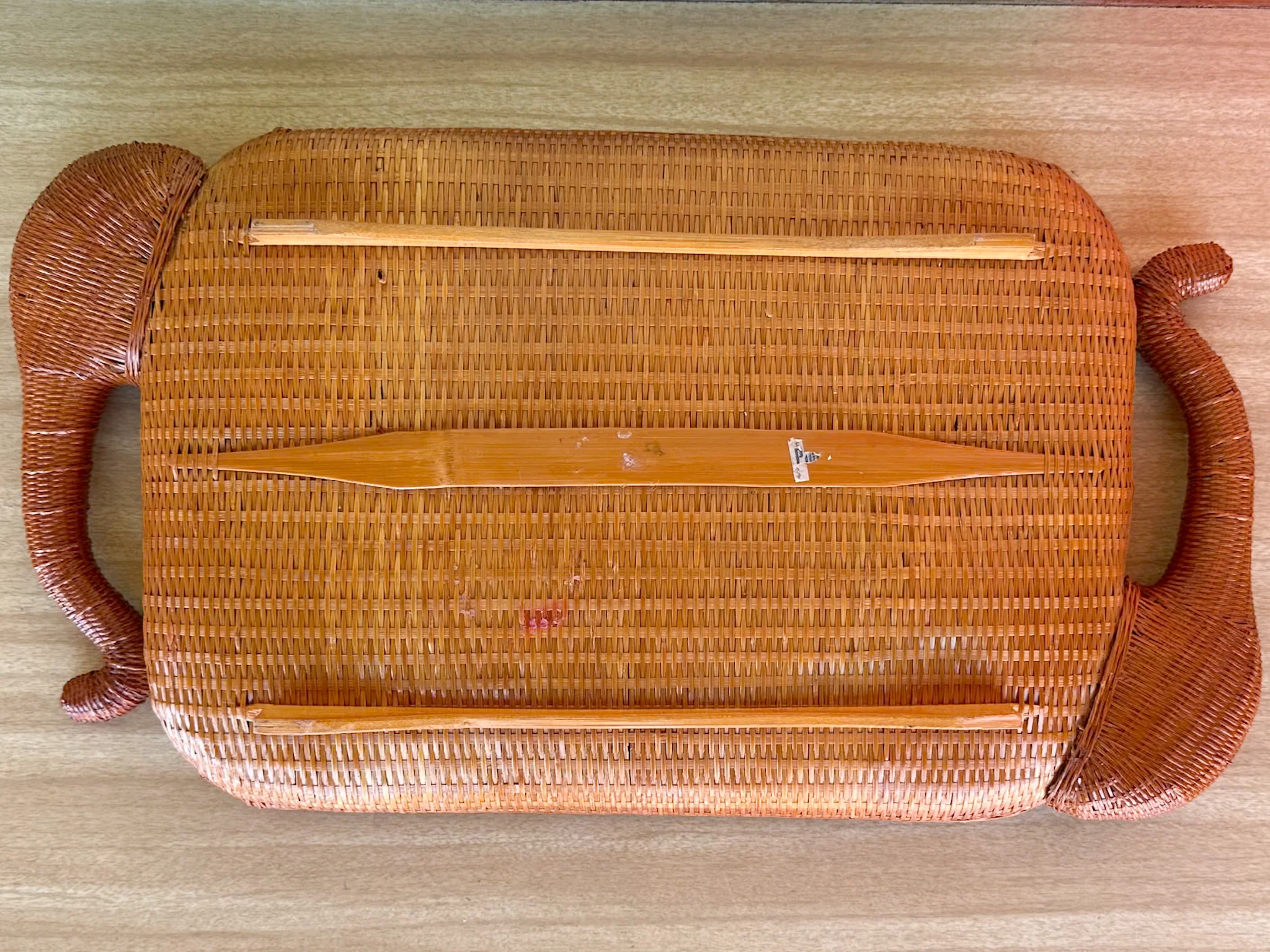 Pair of Rattan Elephant Trays - Image 8