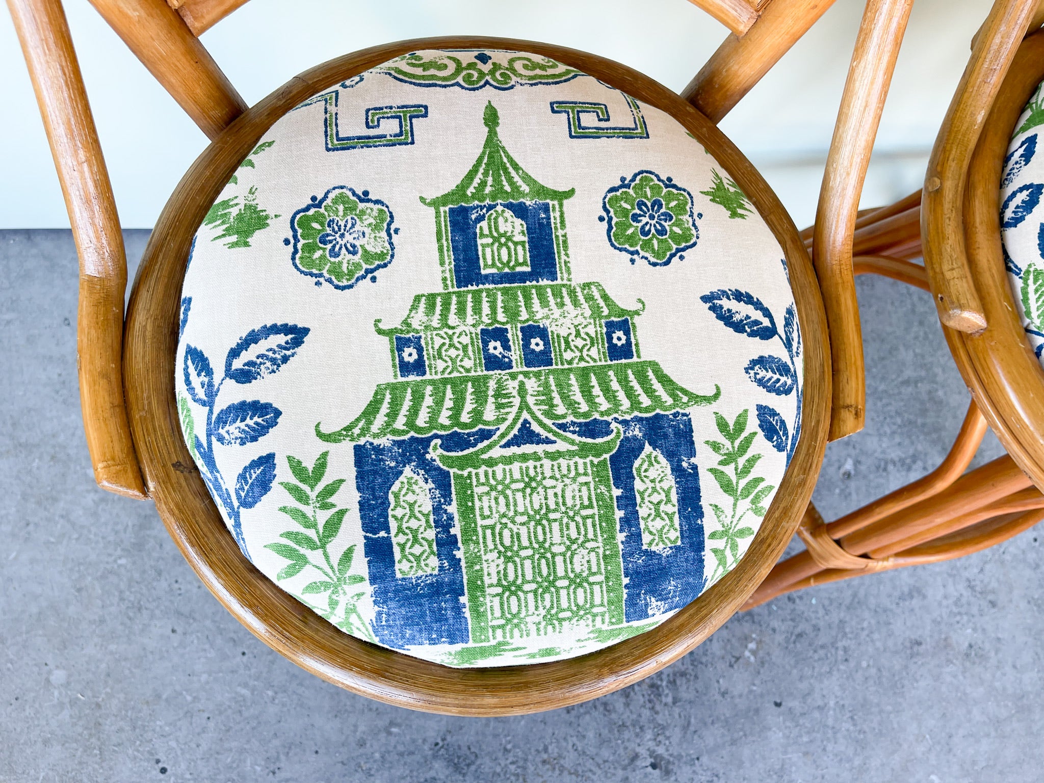Pair of Rattan Pagoda Bar Stools - Image 6