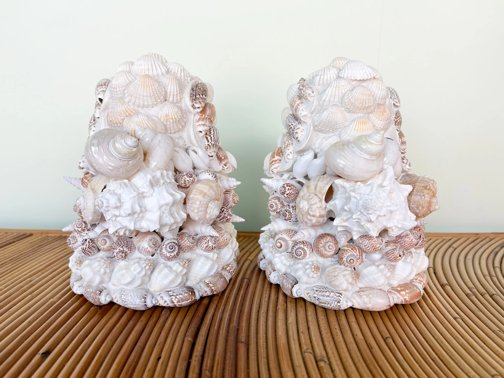Pair of Shellegance Bookends - Image 2