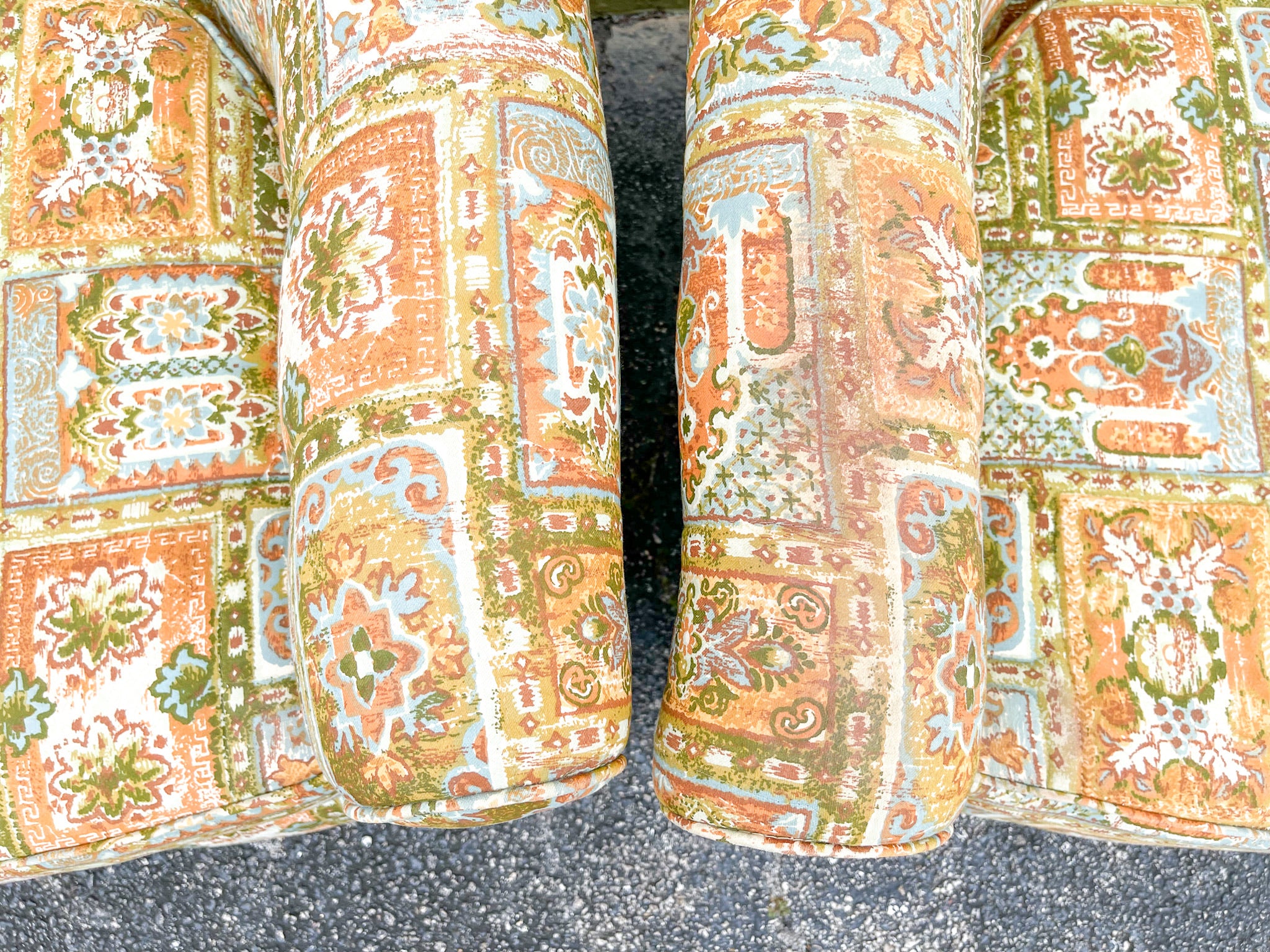 Pair of So 70s Upholstered Barrel Chairs - Image 7