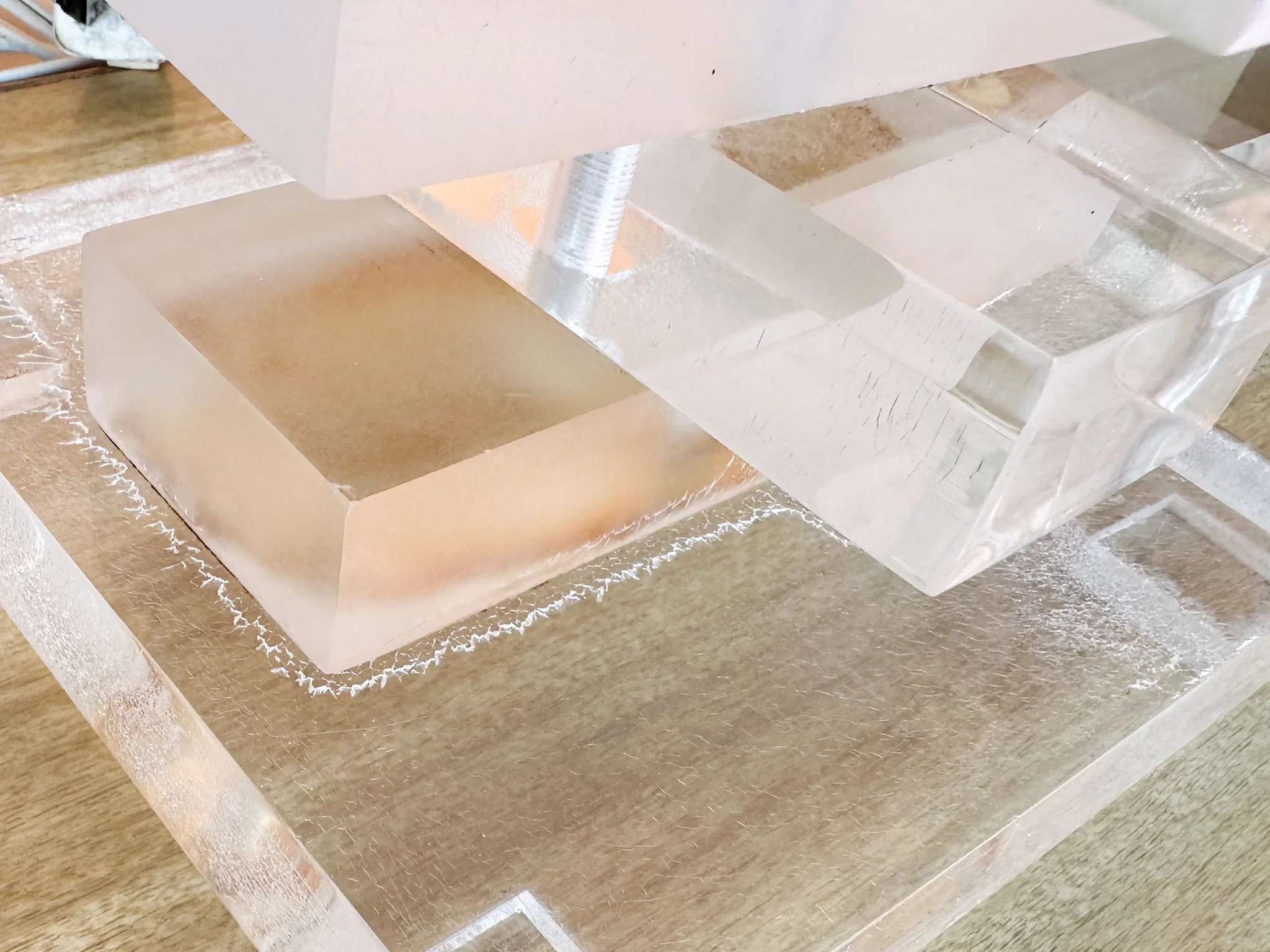 Pair of Stacked Lucite Lamps - Image 5