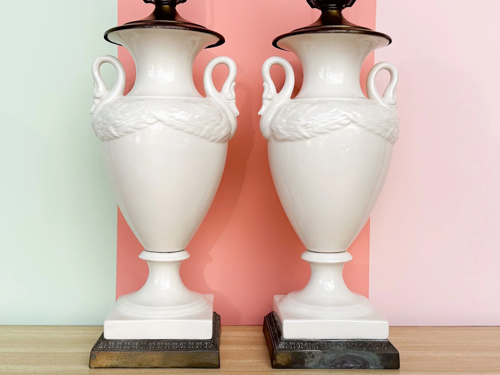 Pair of Swan Life Urn Lamps - Image 3