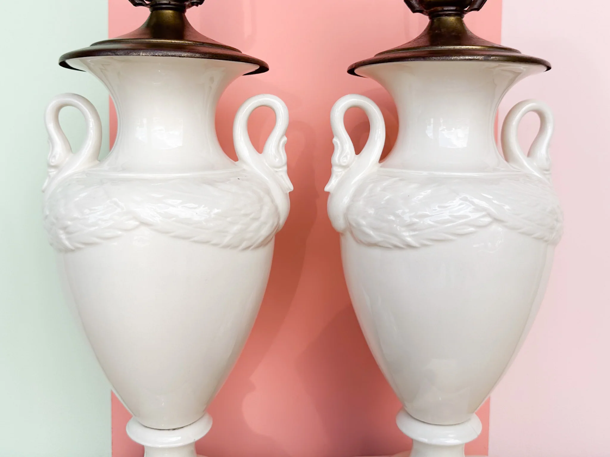 Pair of Swan Life Urn Lamps - Image 4