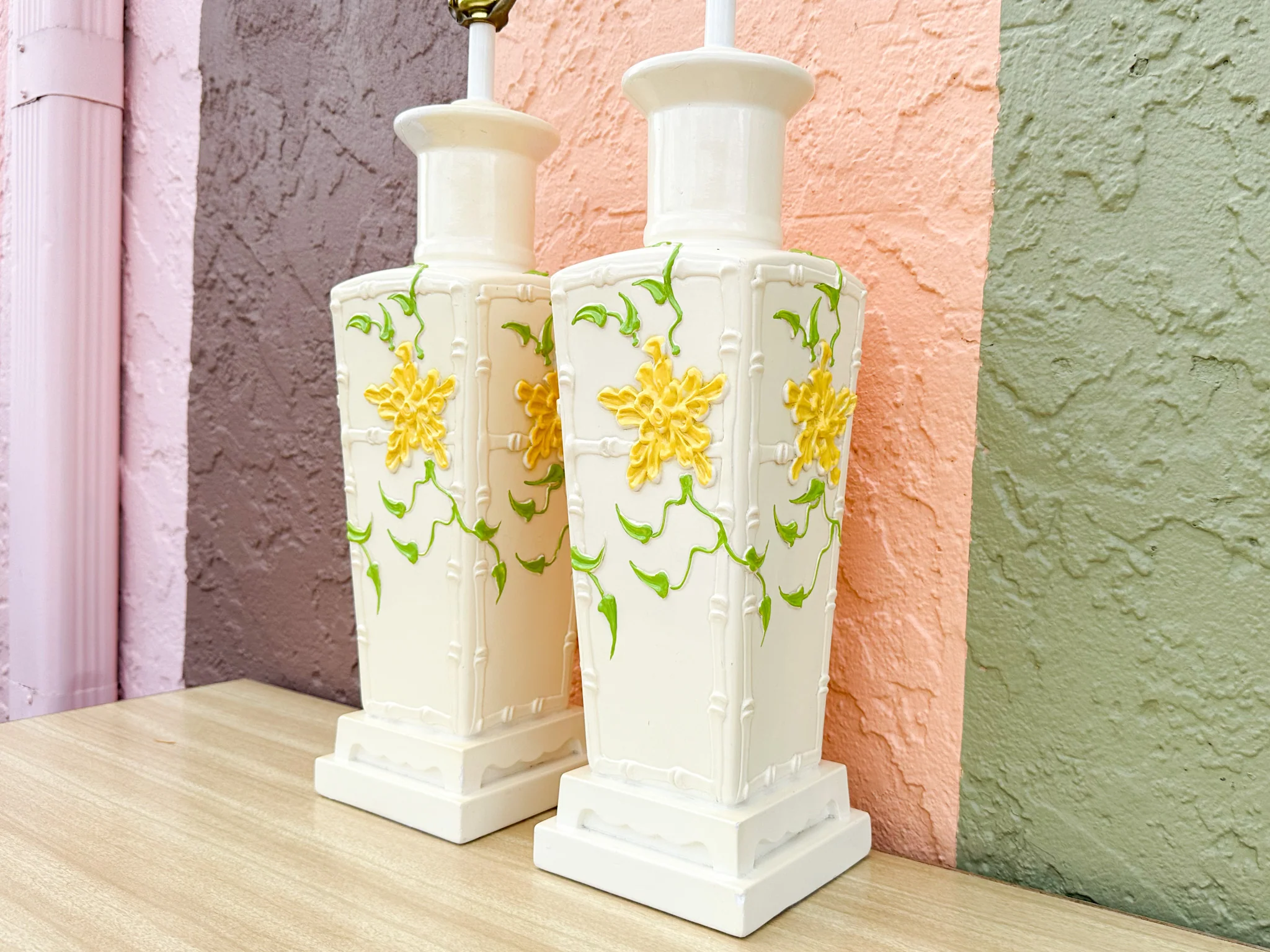 Pair of Yellow Floral Faux Bamboo Lamps - Image 8