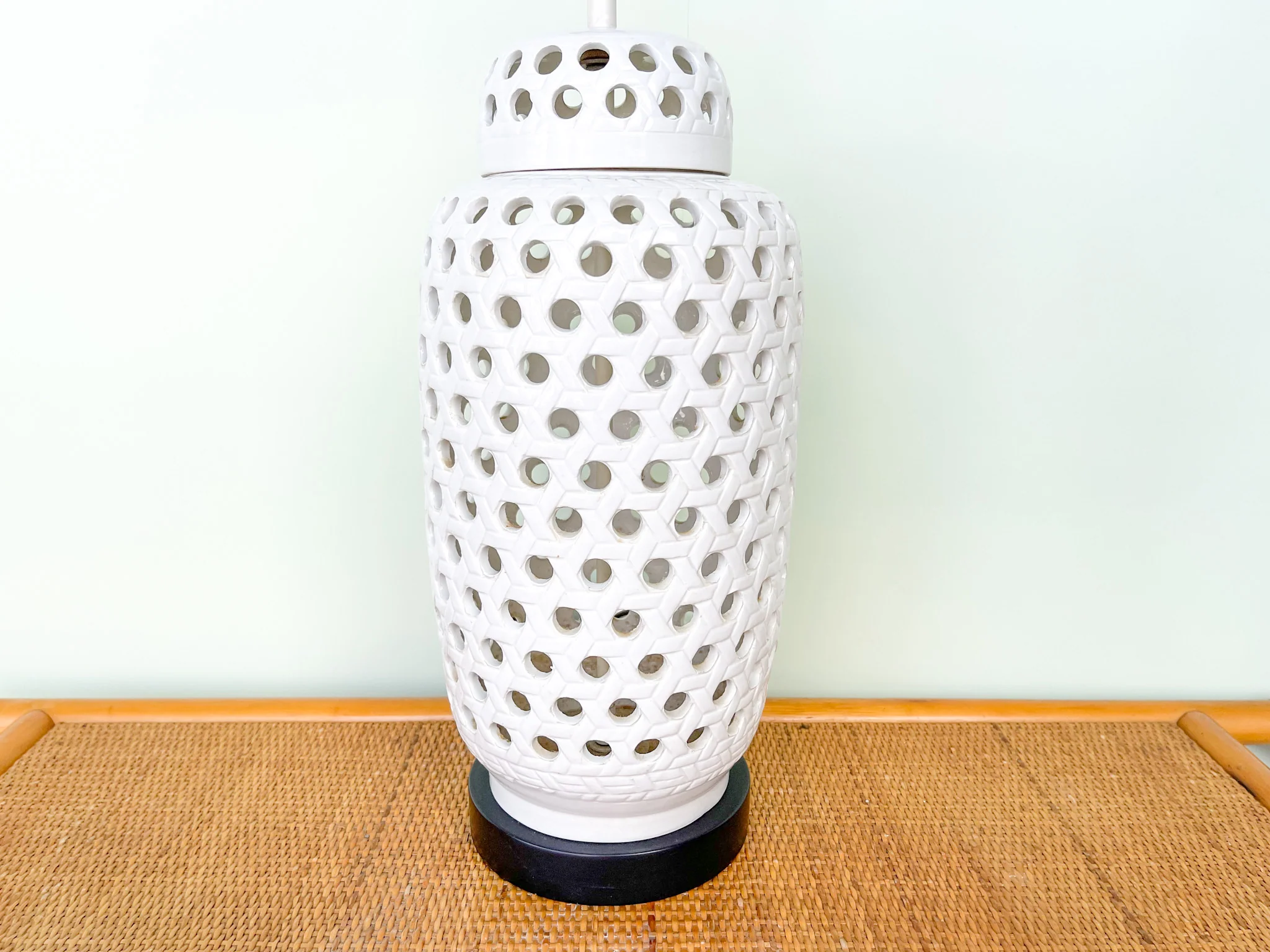 Palm Beach Chic Faux Cane Lamp - Image 4