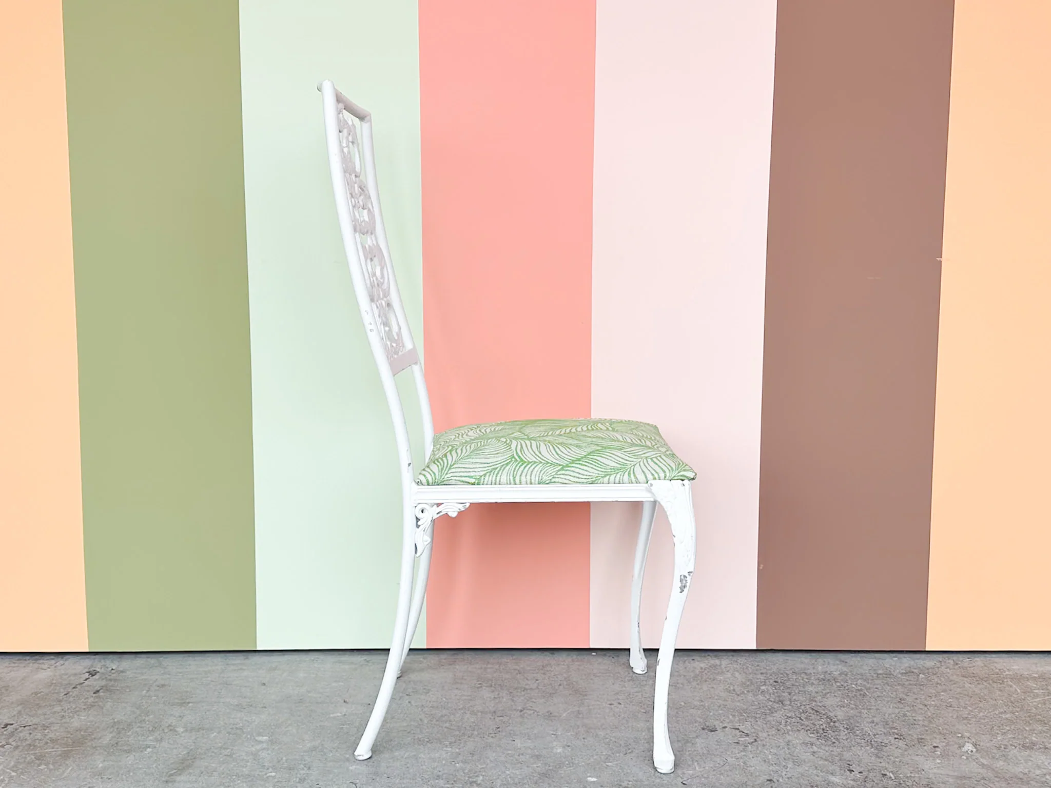 Palm Beach Chic Outdoor Dining Set - Image 5