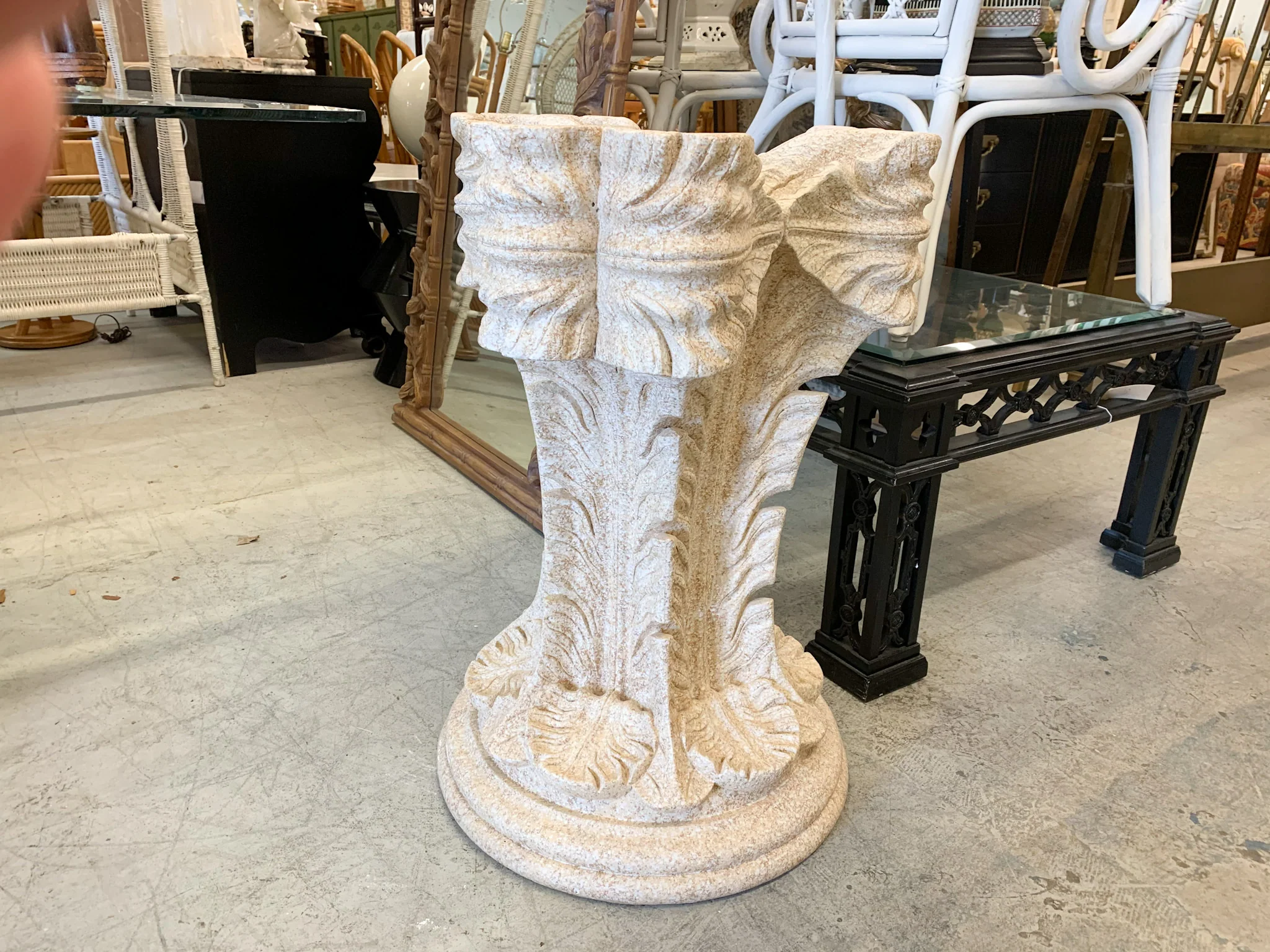 Palm Frond Entry Table - Image 2