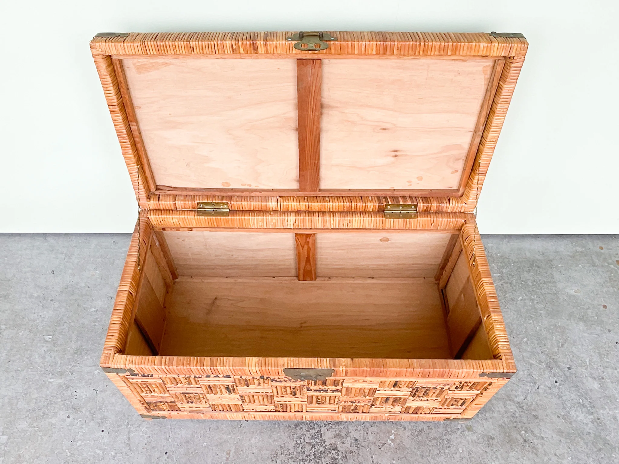 Pencil Reed Rattan Trunk - Image 5