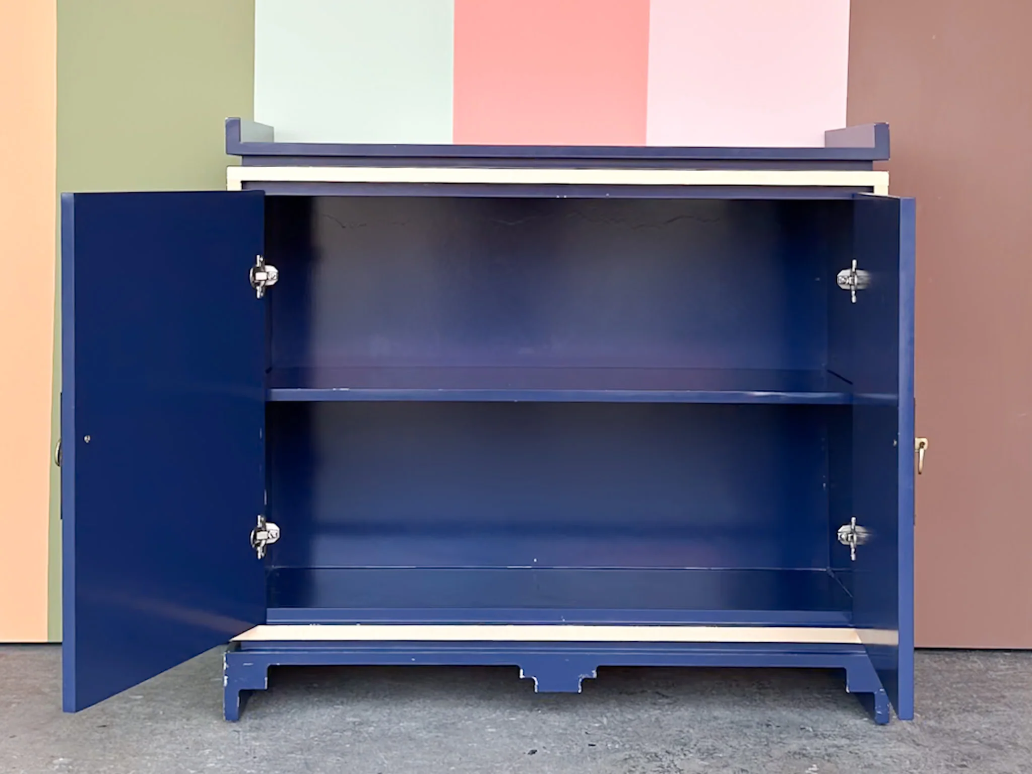 Periwinkle Chinoiserie Style Server - Image 5