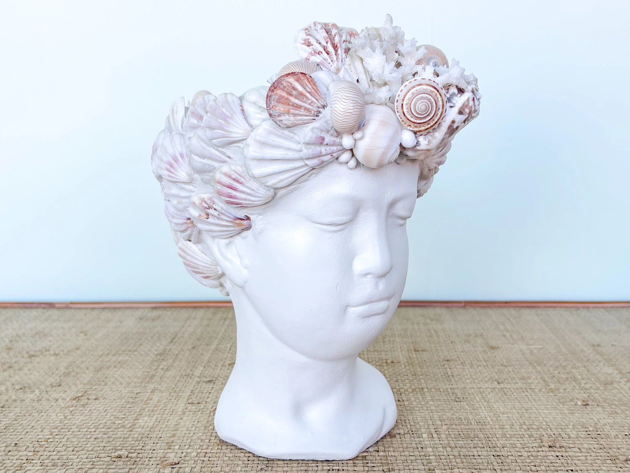 Petite Shellegance Bust Cachepot - Image 6