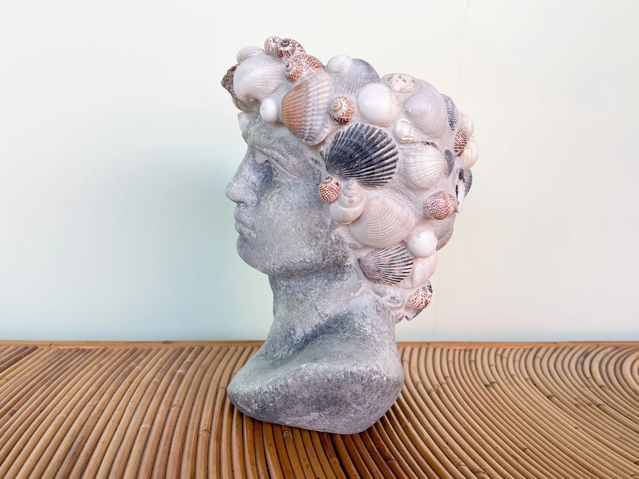Petite Shellegance Bust Cachepot - Image 2