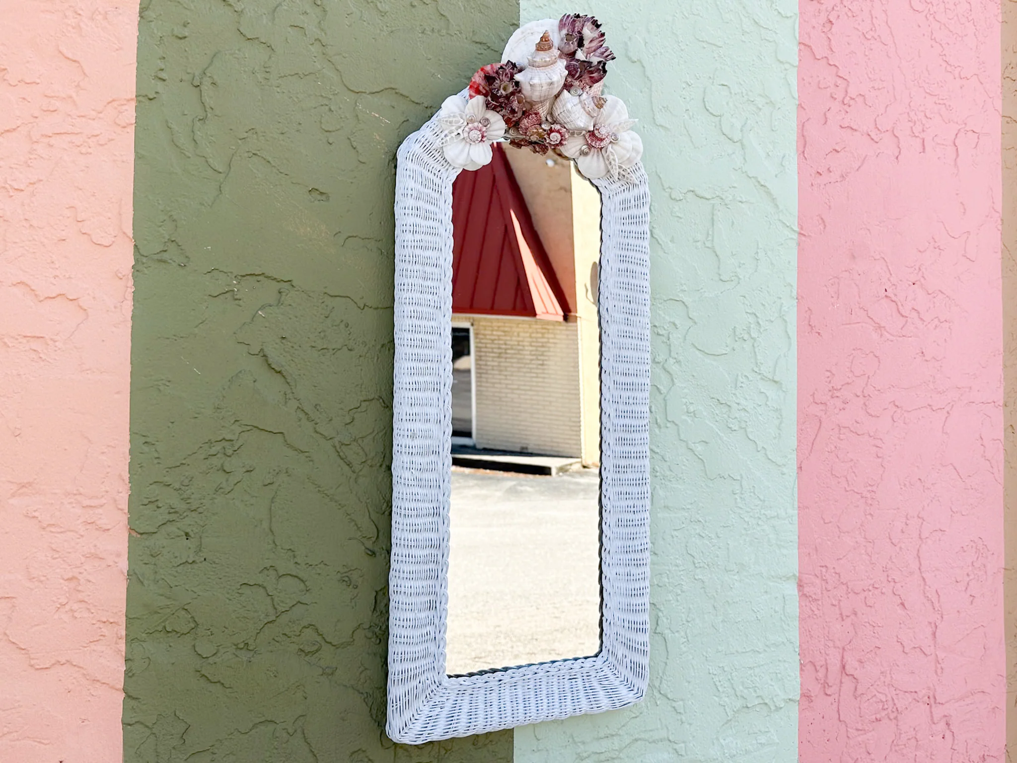 Cute Wicker Shell Mirror - Image 2