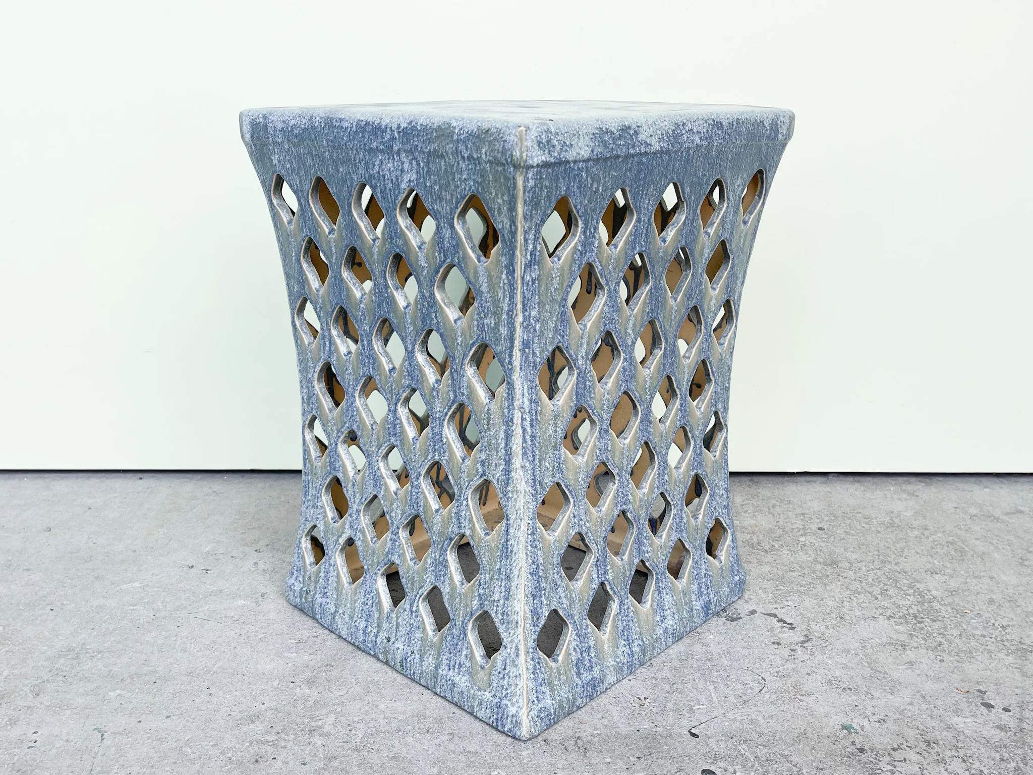 Pierced Garden Seat - Image 2
