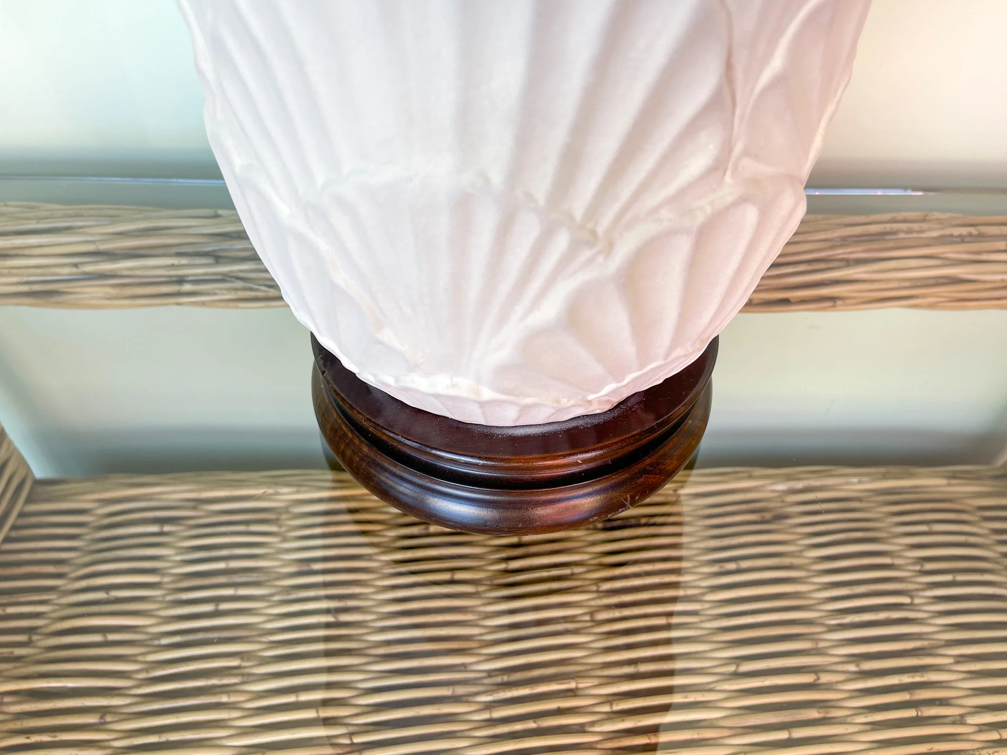 Plaster Seashell Lamp - Image 4
