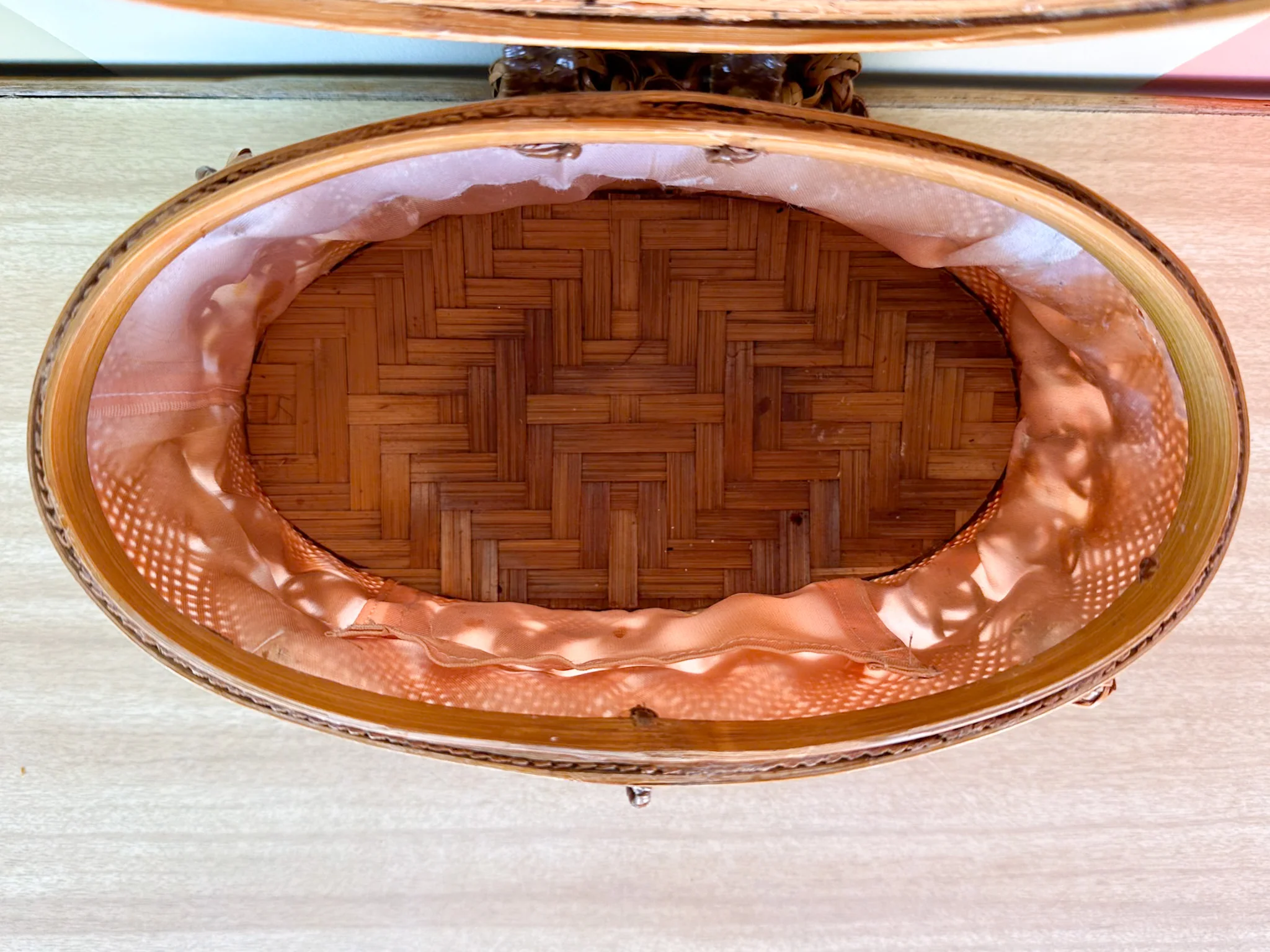 Rattan Basket Purse - Image 6