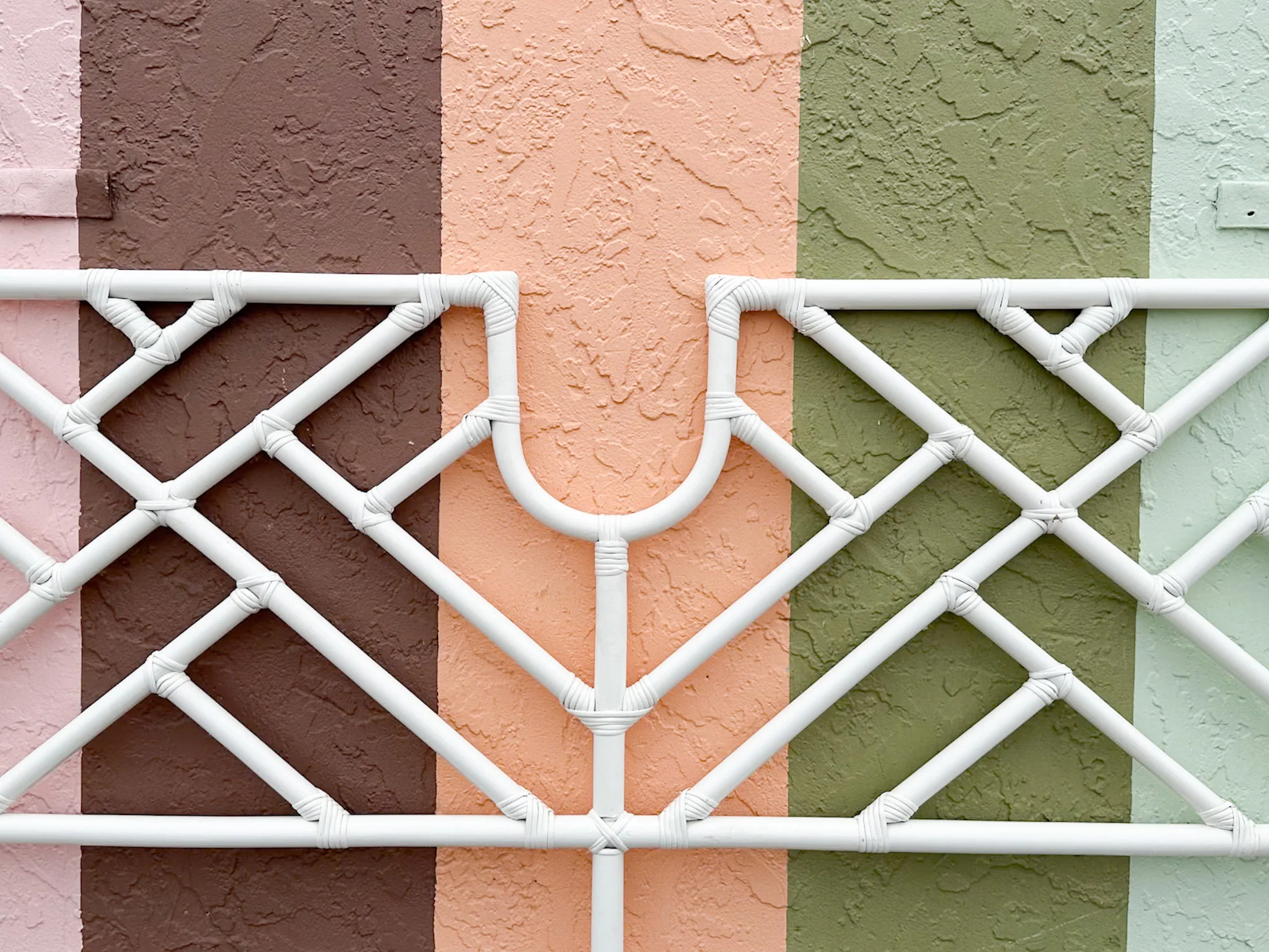 Rattan Chippendale King Headboard - Image 5