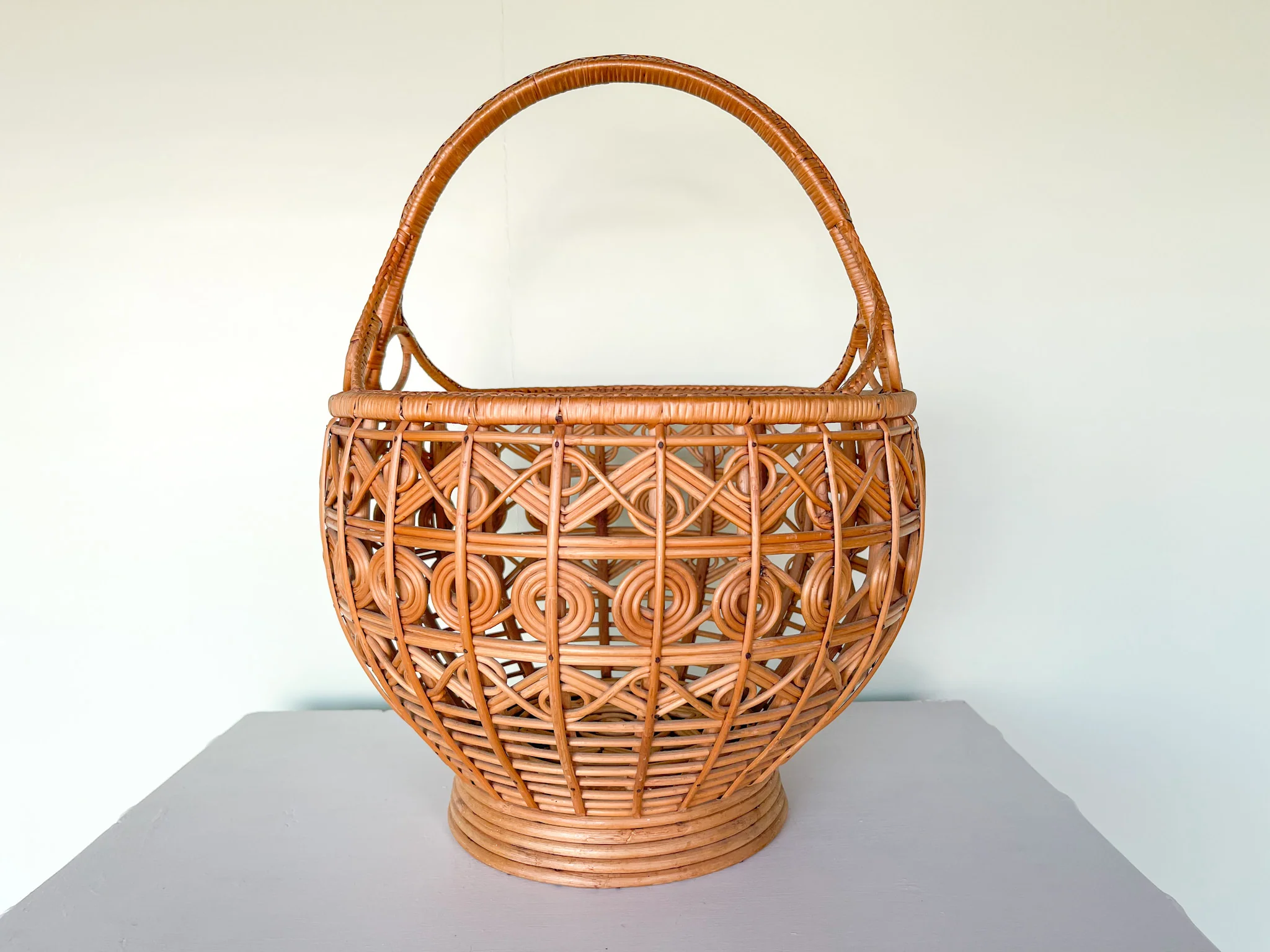 Rattan Circle Basket - Image 2