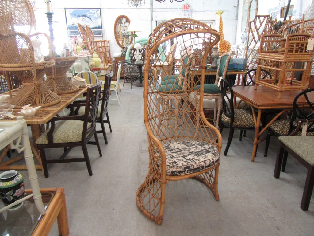 Rattan Diamond Pattern Hooded Chair - Image 7