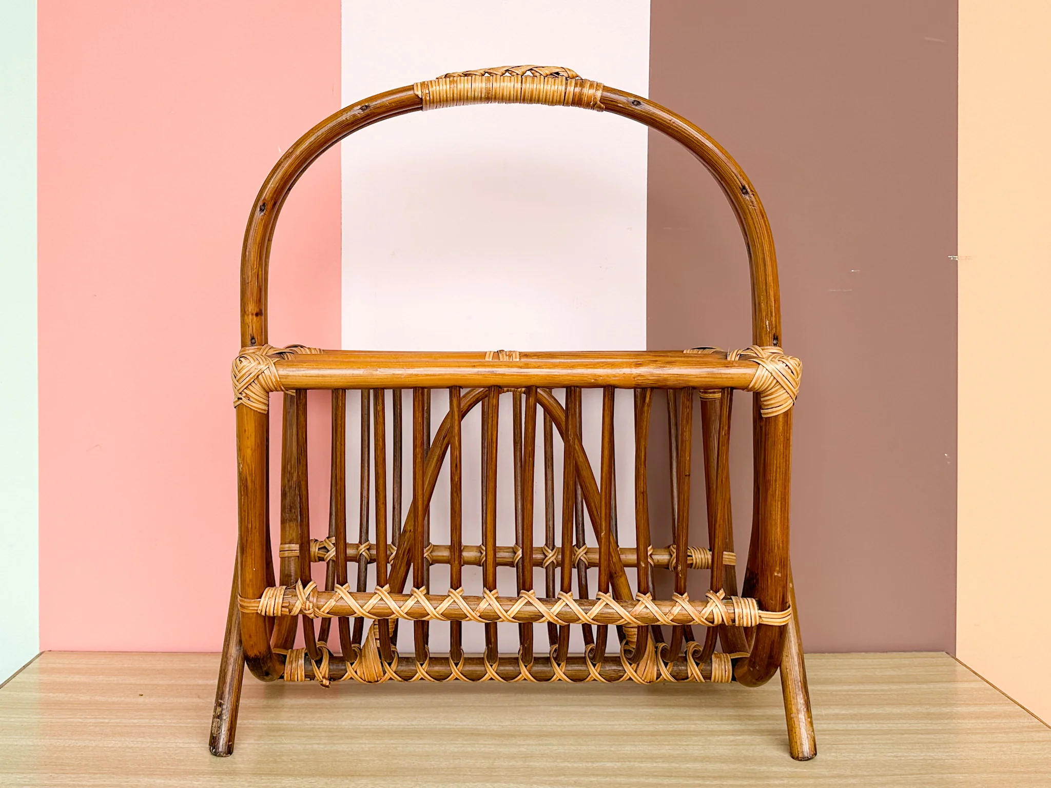 Rattan Magazine Rack - Image 7