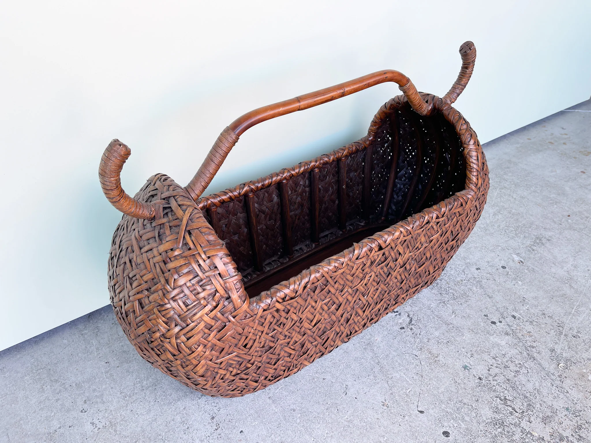 Large Rattan Pagoda Basket - Image 2