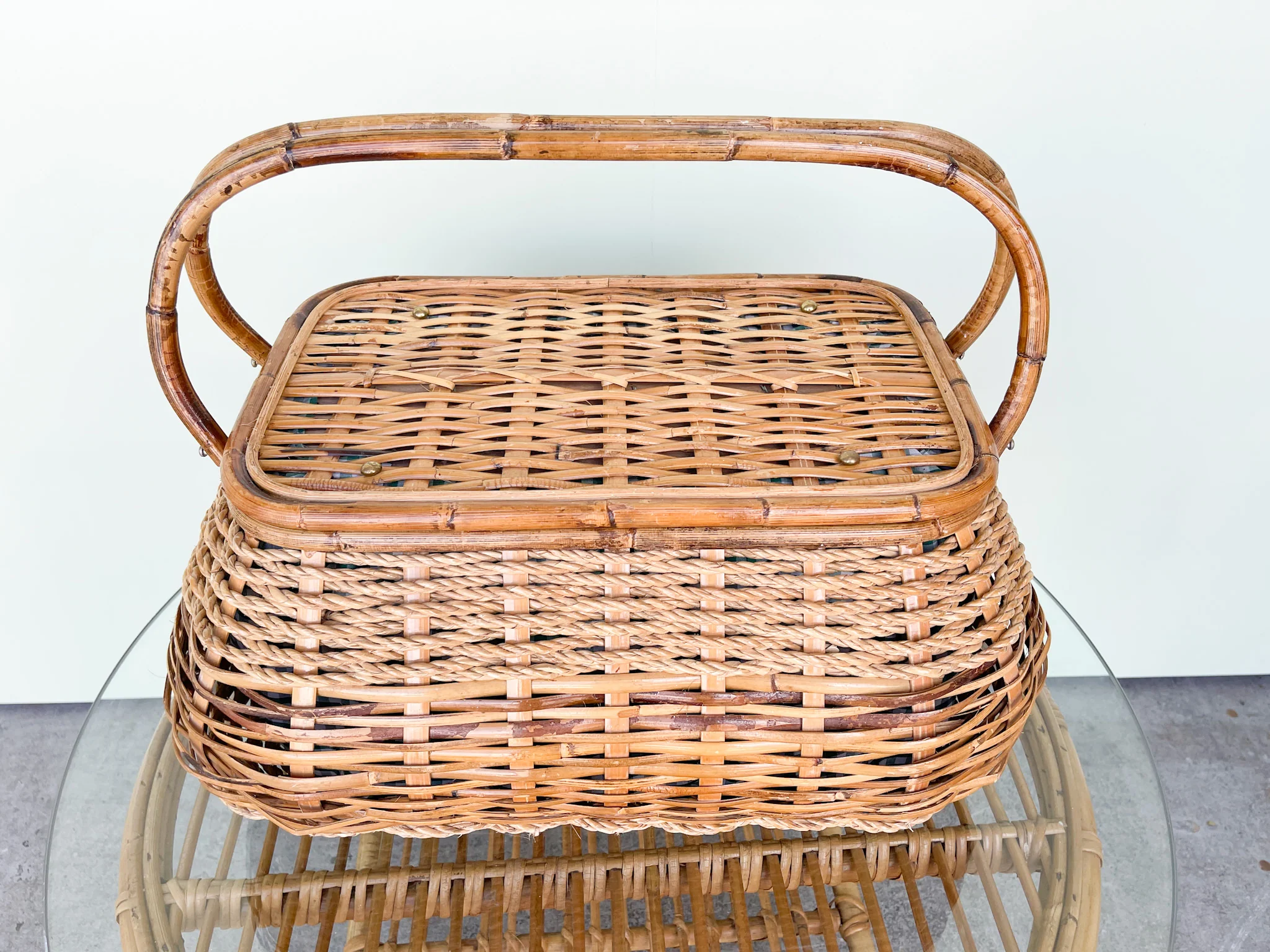 Rattan Picnic Basket for Two - Image 2