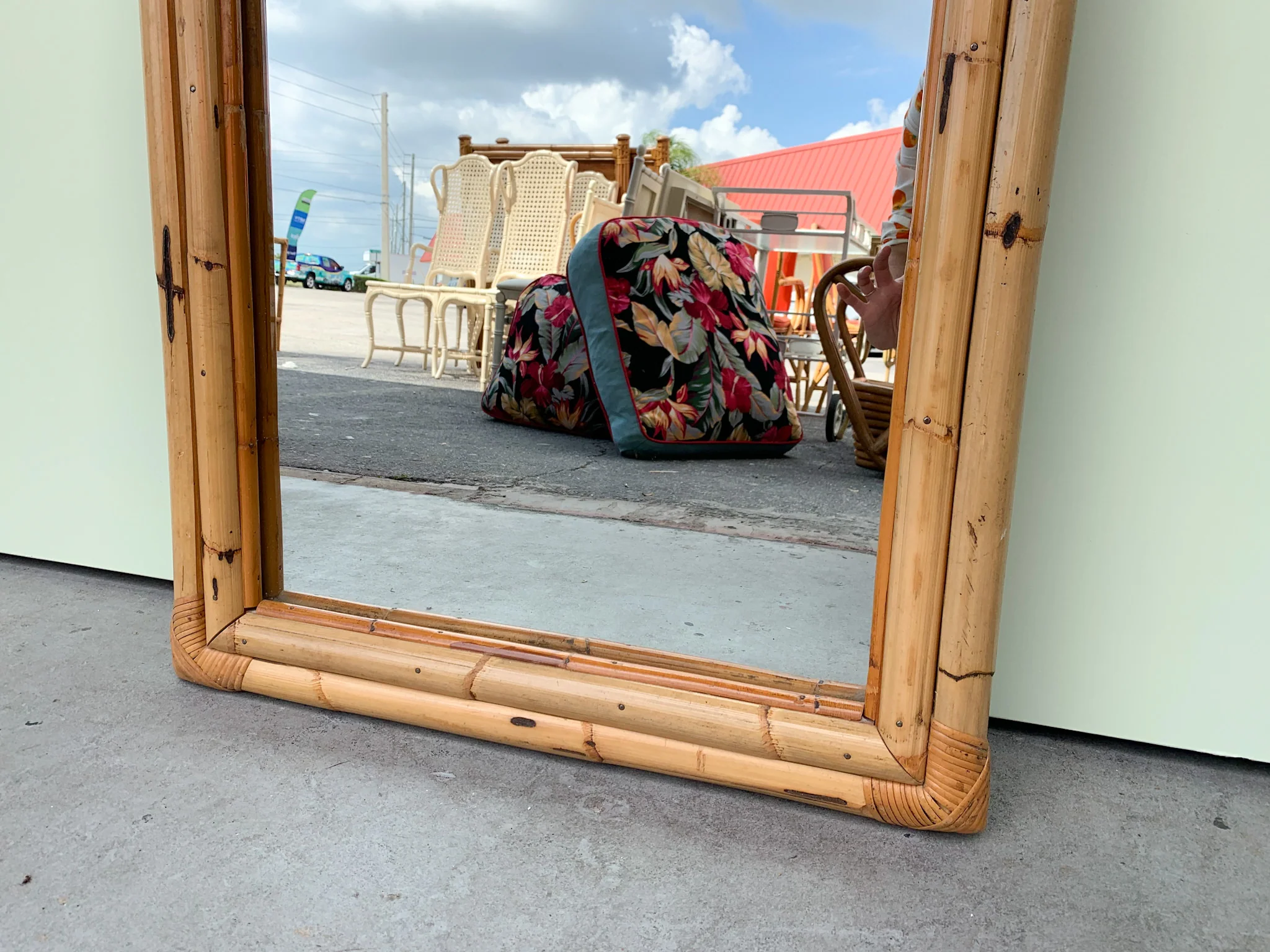 Rattan Sunburst Mirror - Image 4