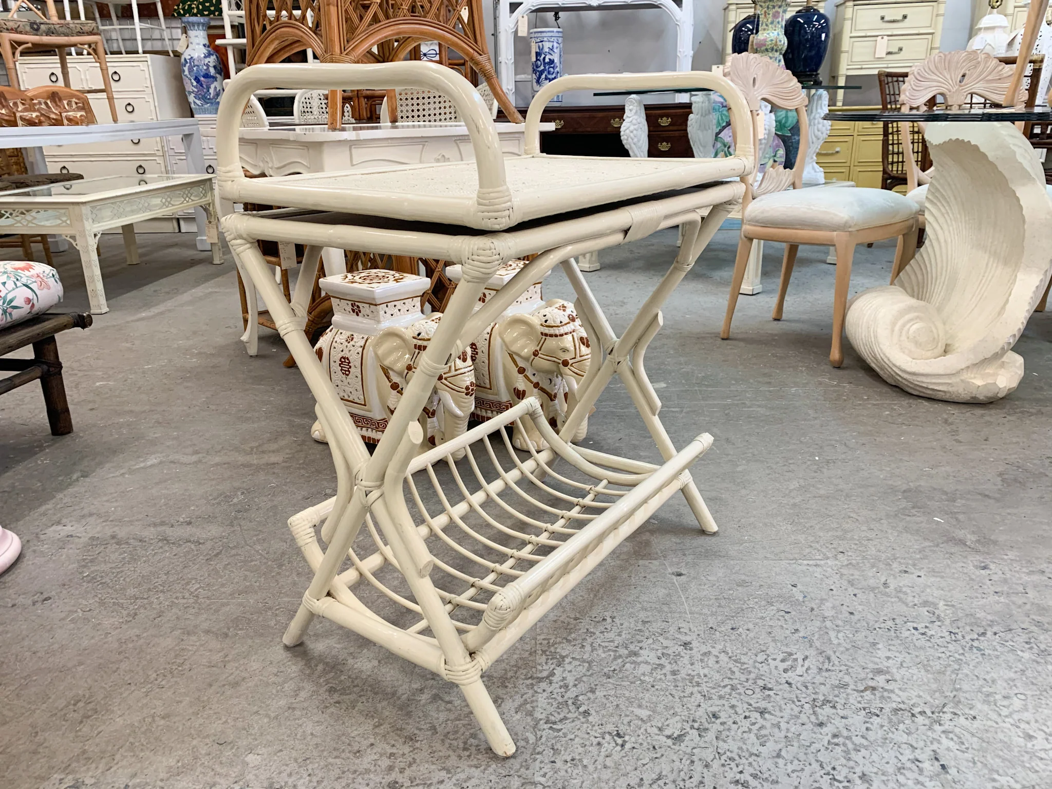 Rattan Swivel Top Server - Image 5
